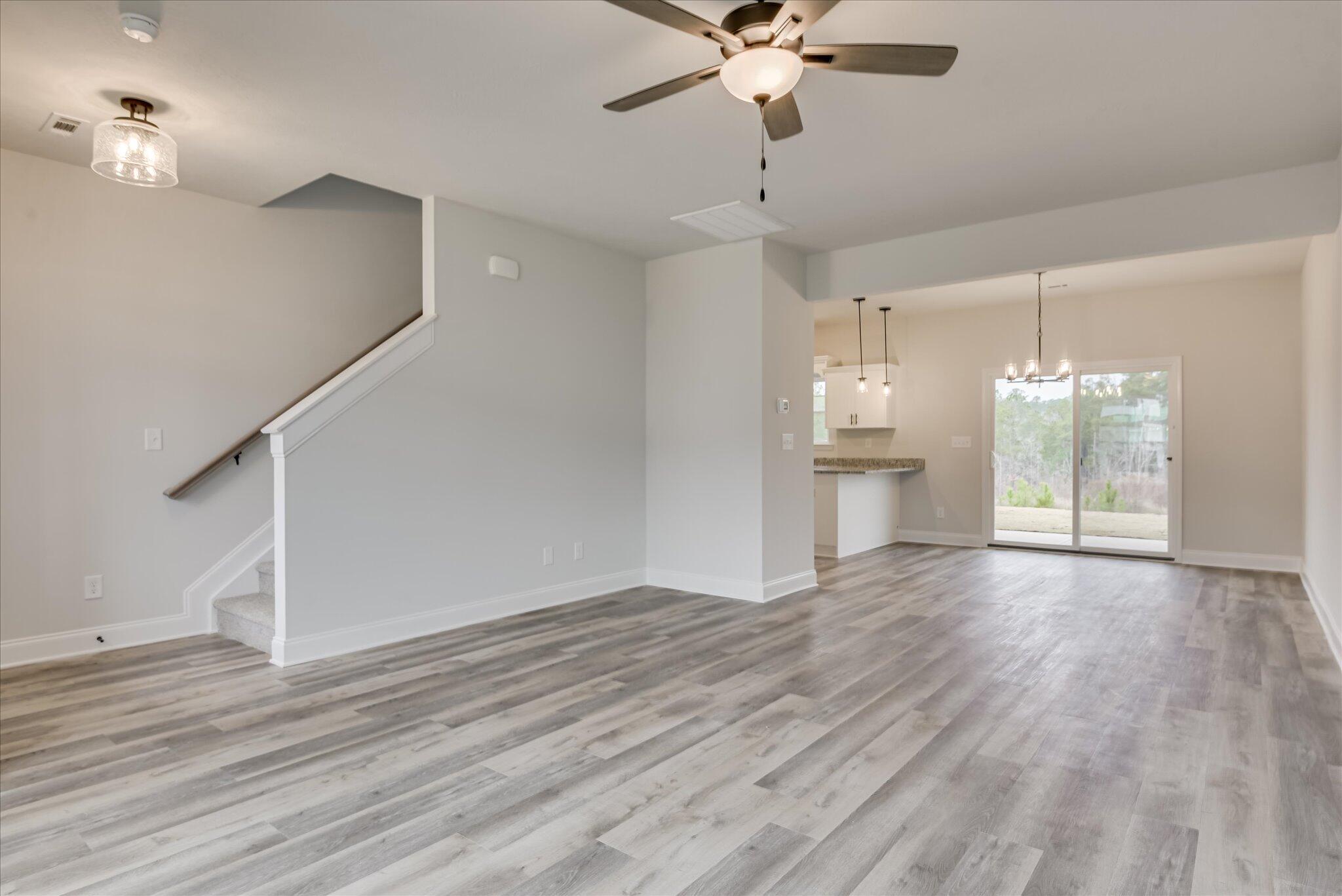 279 Bay Meadows Drive Property Photo 9