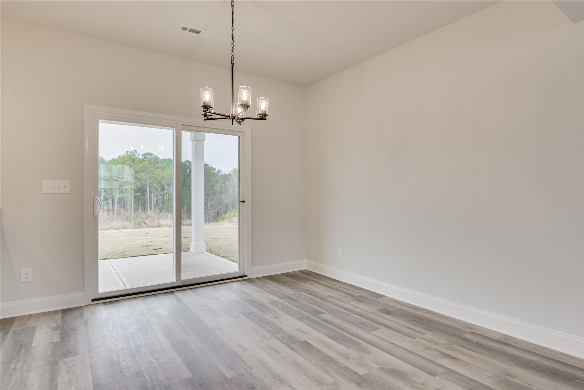 279 Bay Meadows Drive Property Photo 10
