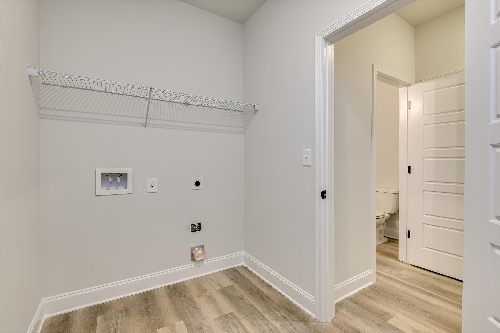 279 Bay Meadows Drive Property Photo 20