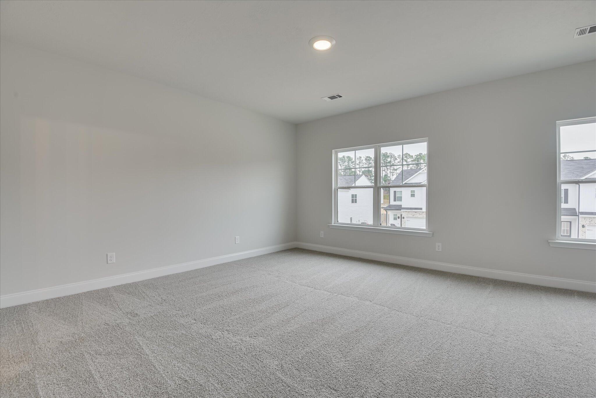 279 Bay Meadows Drive Property Photo 27