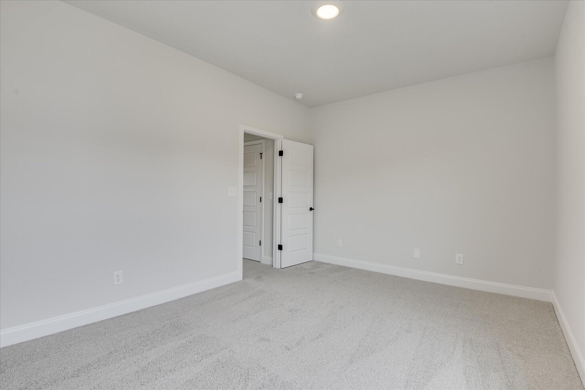 279 Bay Meadows Drive Property Photo 39