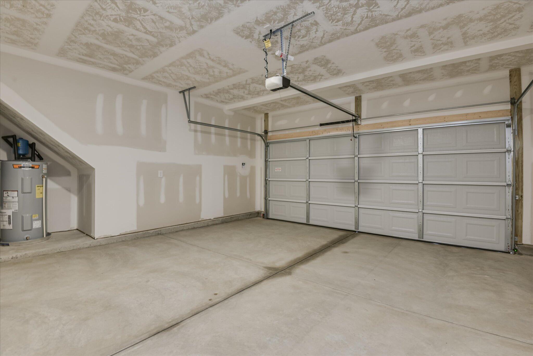 279 Bay Meadows Drive Property Photo 41