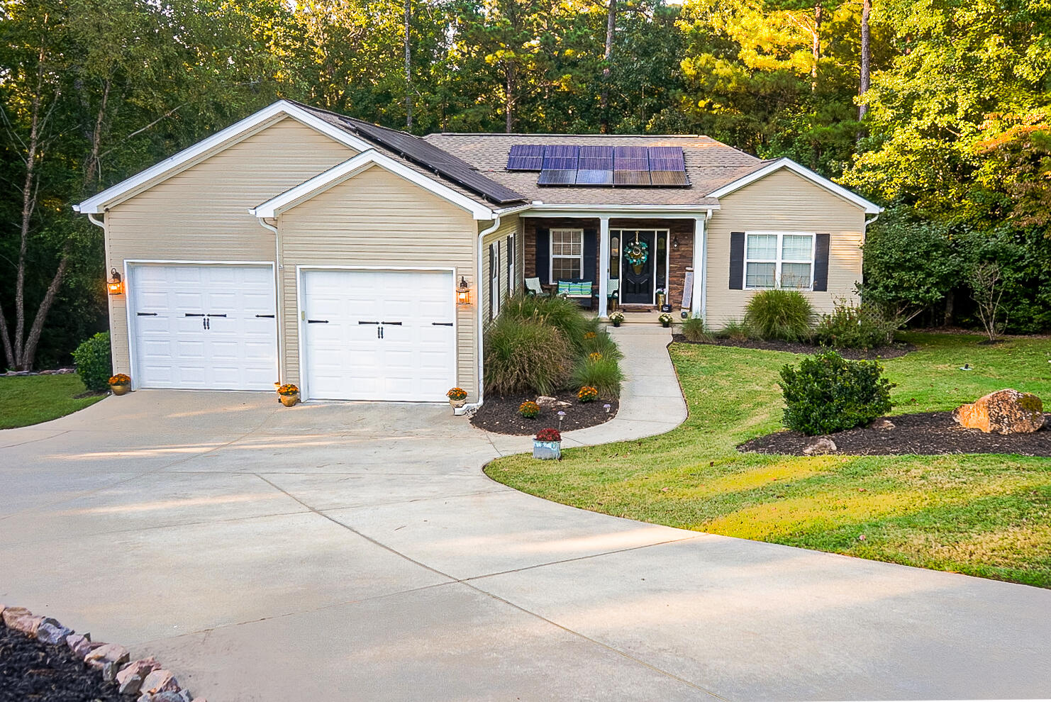 111 Ashland Drive Property Photo 1