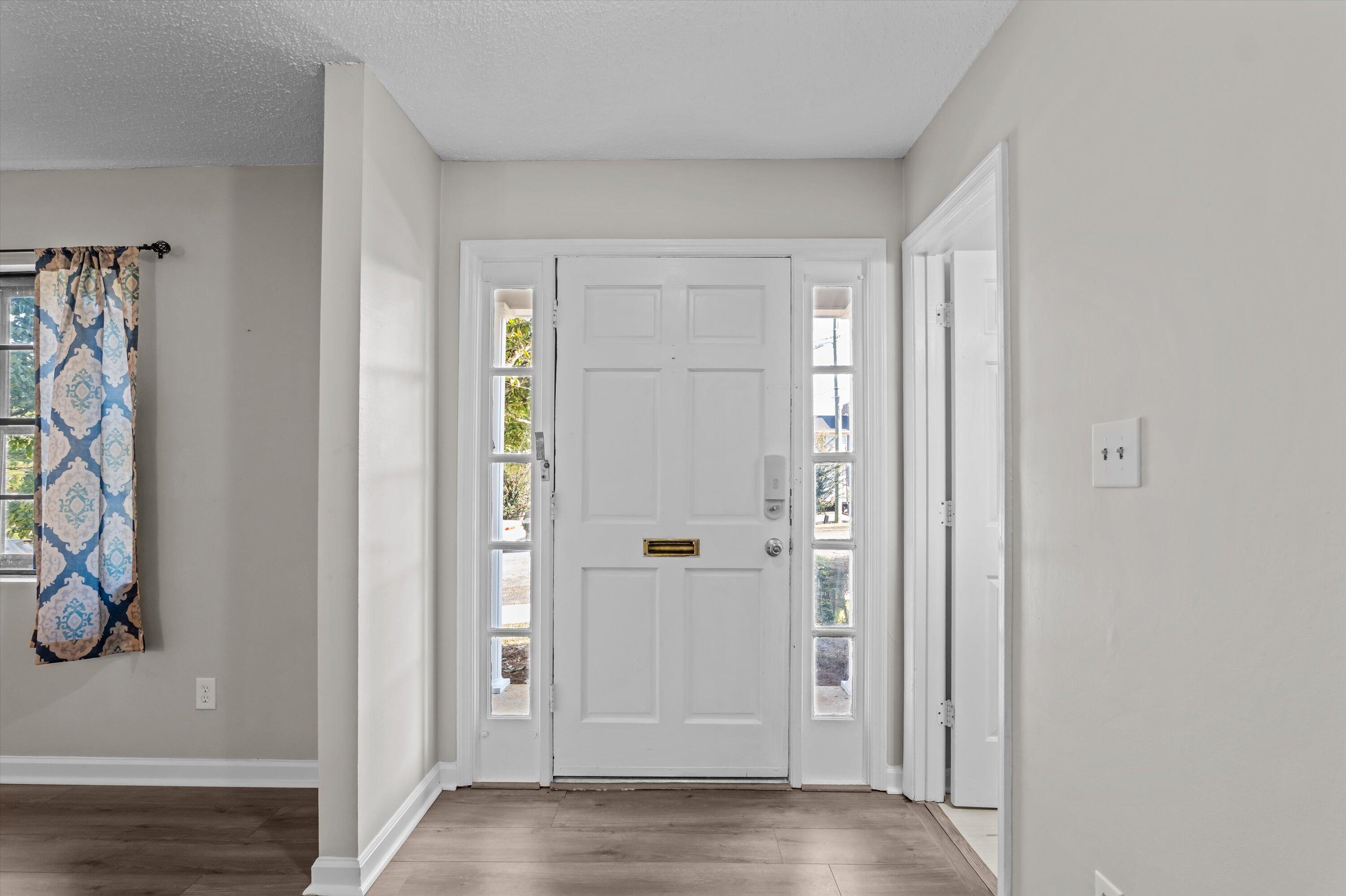2918 Arrowhead Drive Property Photo 3