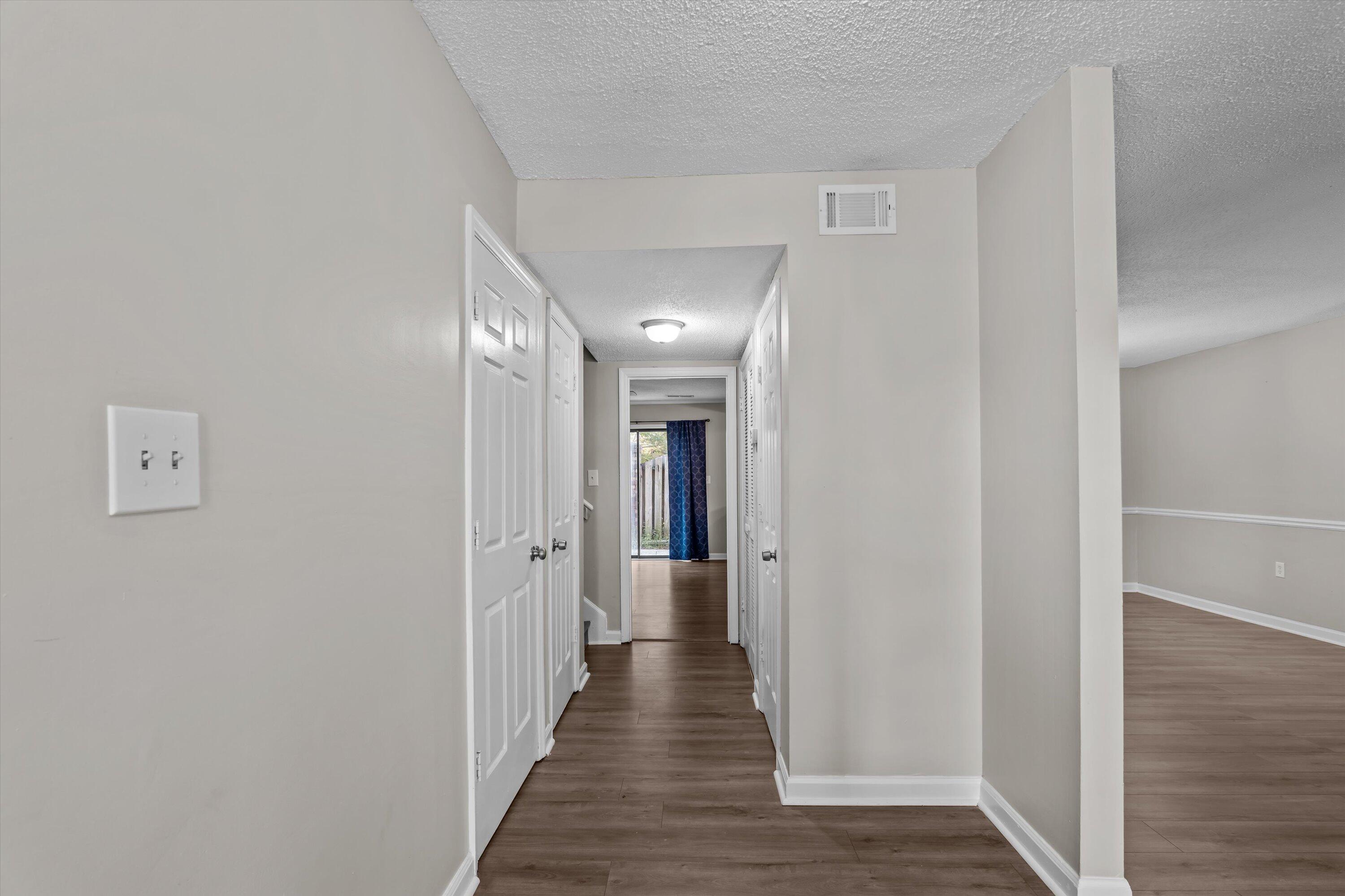 2918 Arrowhead Drive Property Photo 4