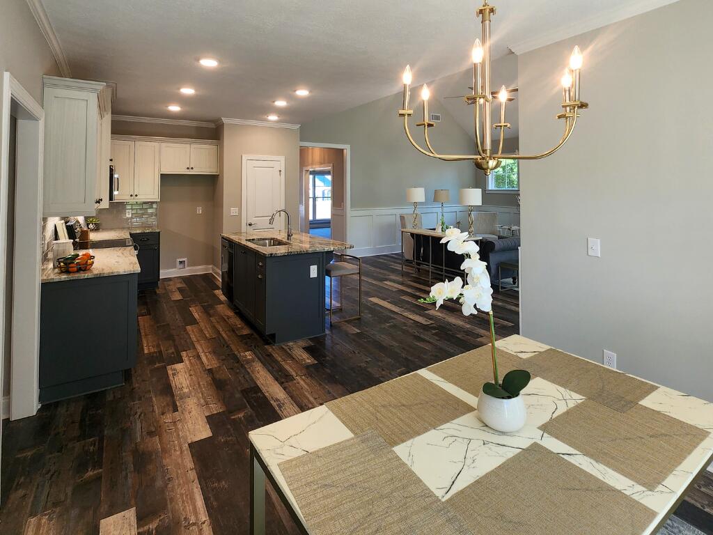222 Louisa Lane Property Photo 16