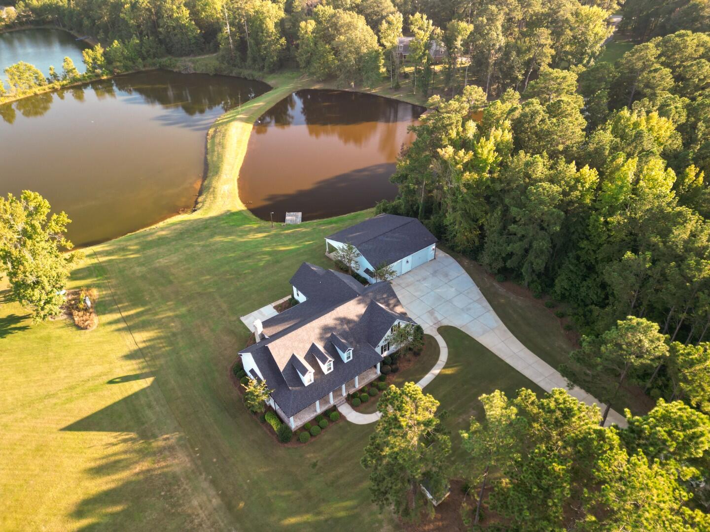 4960 White Oak Road Property Photo 2