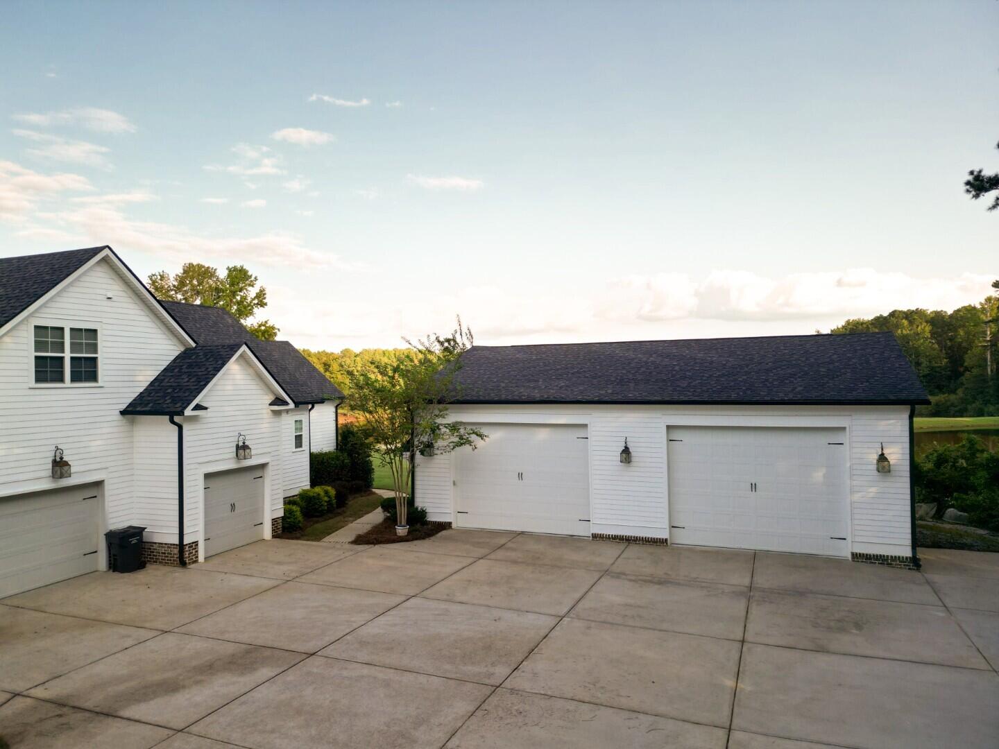 4960 White Oak Road Property Photo 6
