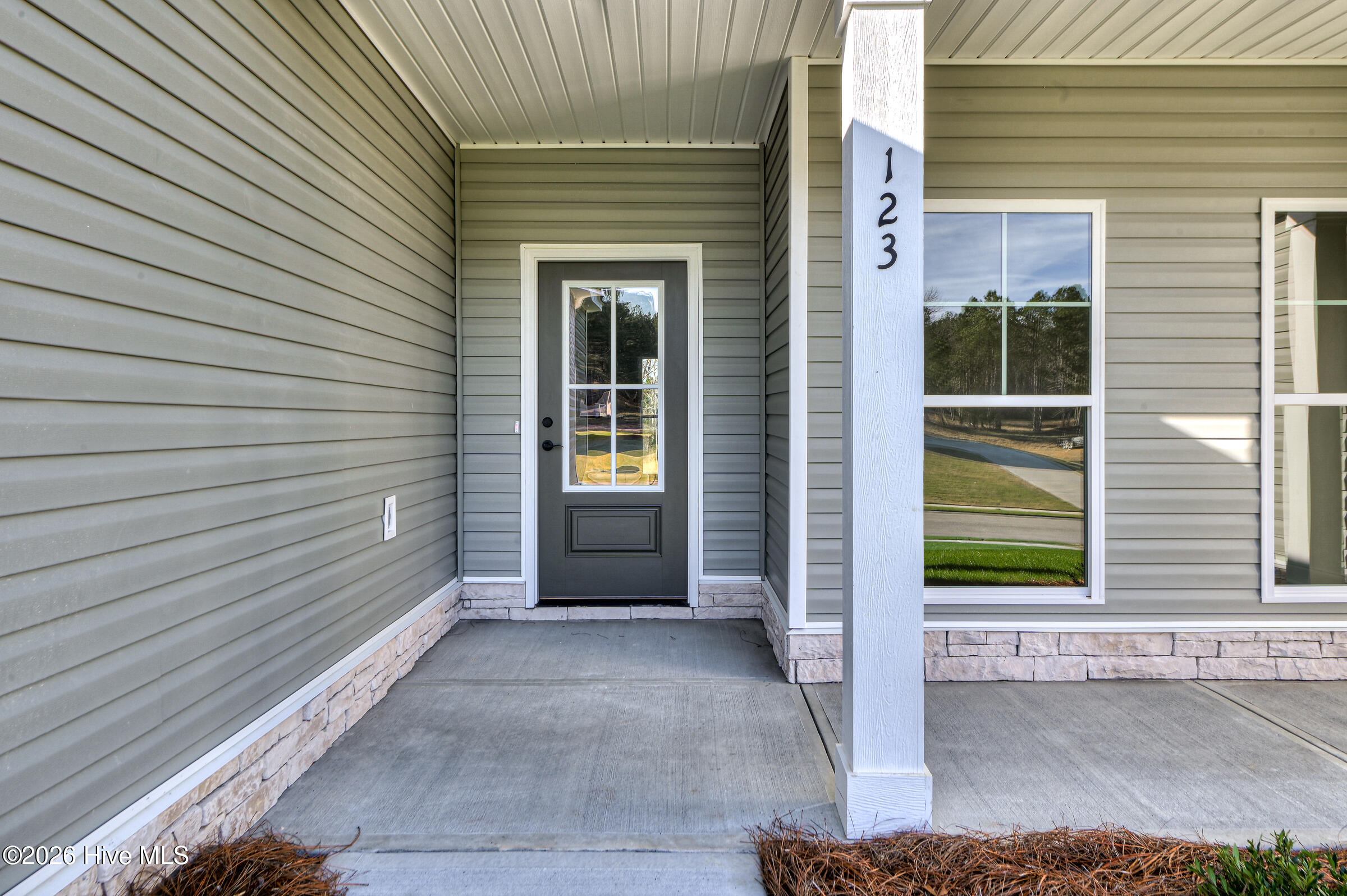 123 Willow Oak Circle Property Photo 4