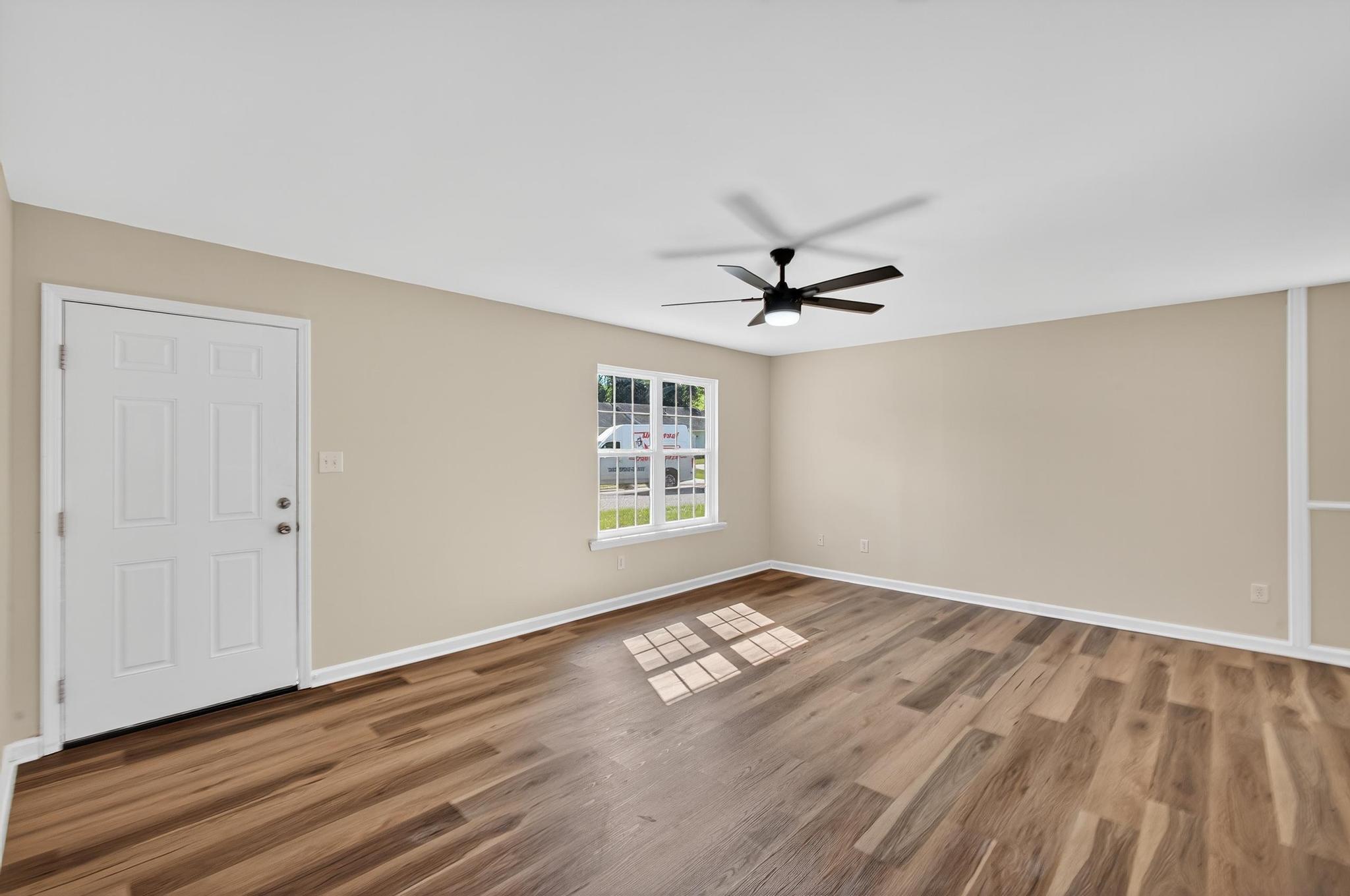 2231 Leeway Landing Property Photo 3