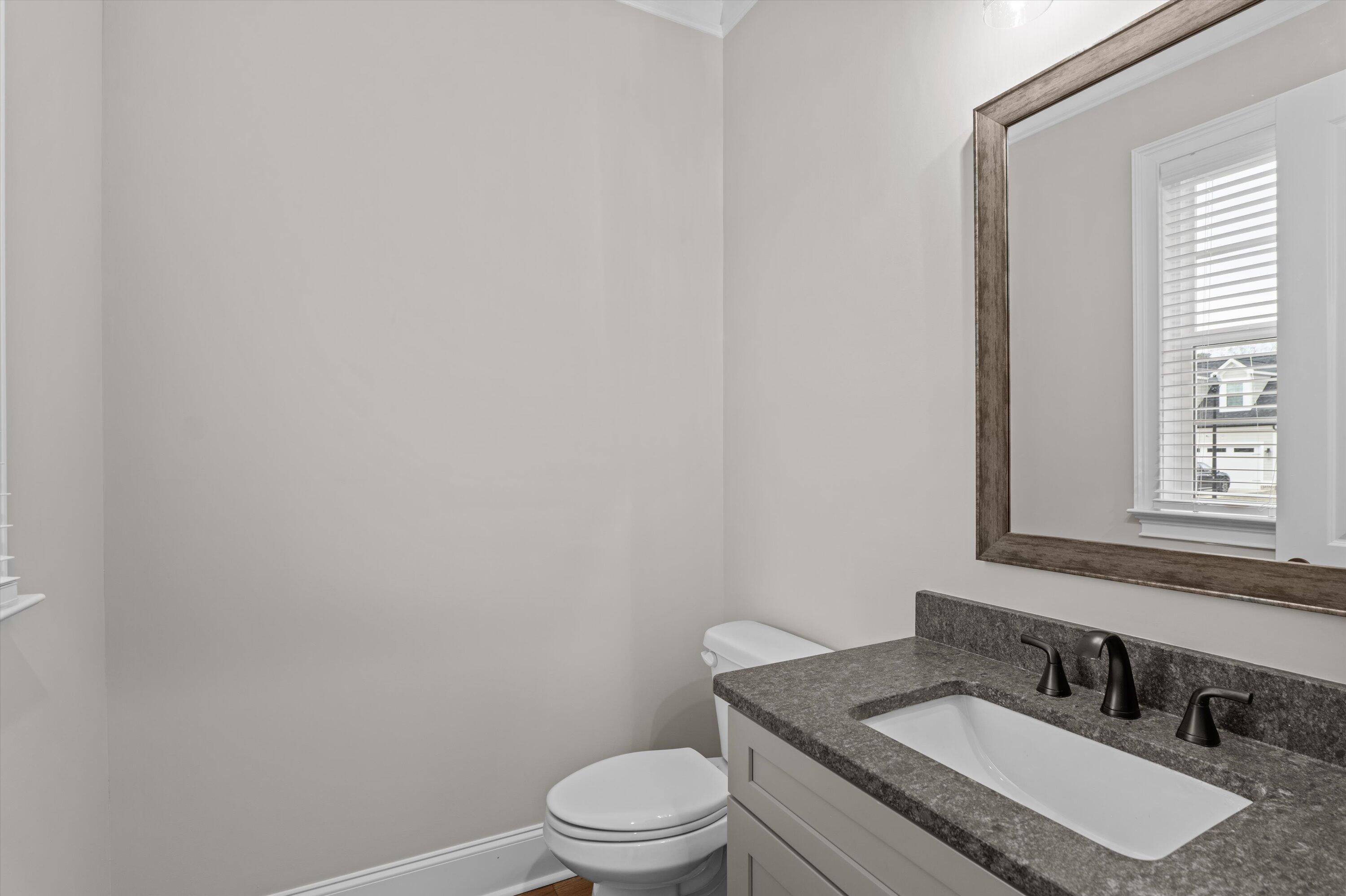 616 River Oaks Lane Property Photo 10
