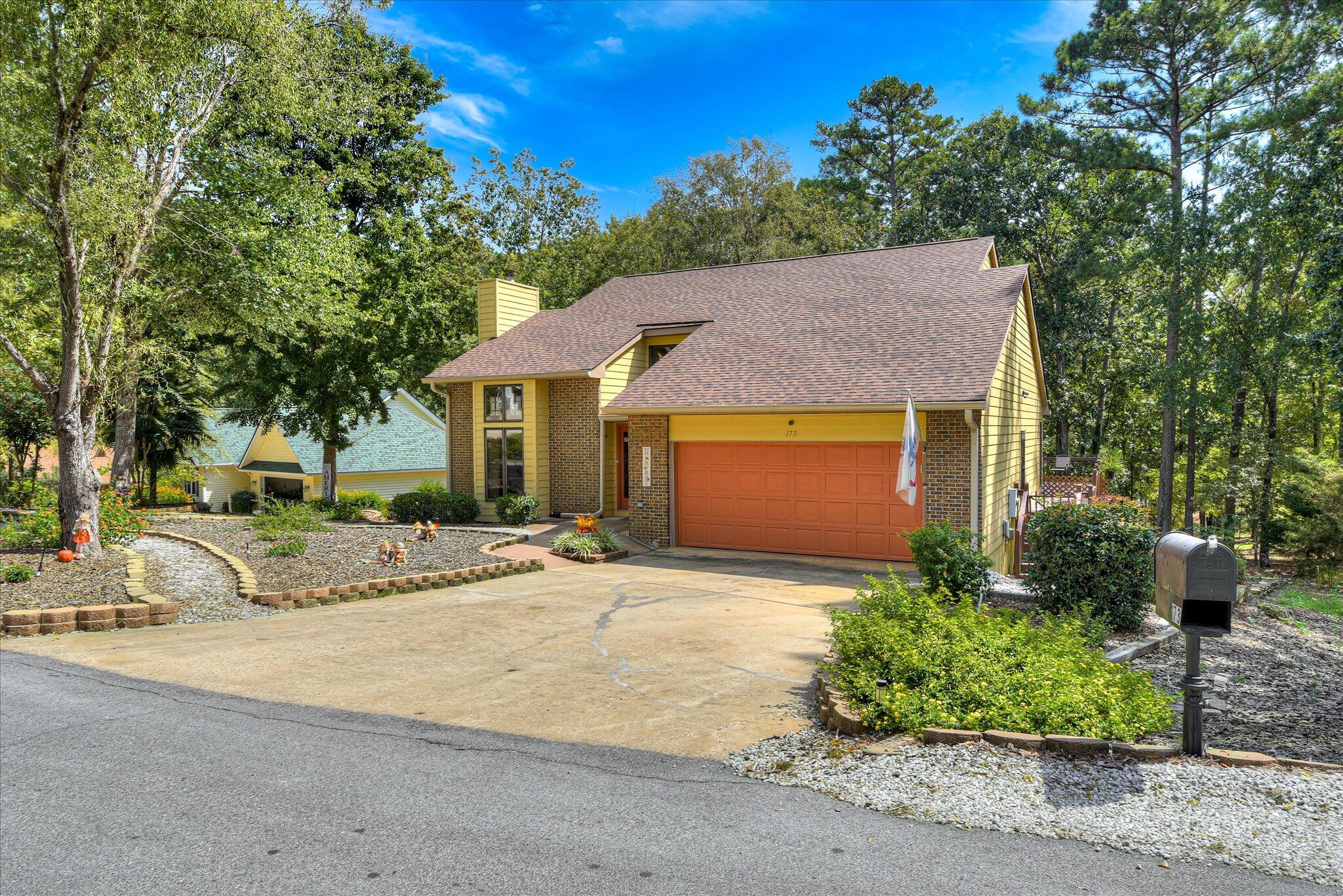 173 Tara Drive Property Photo 1