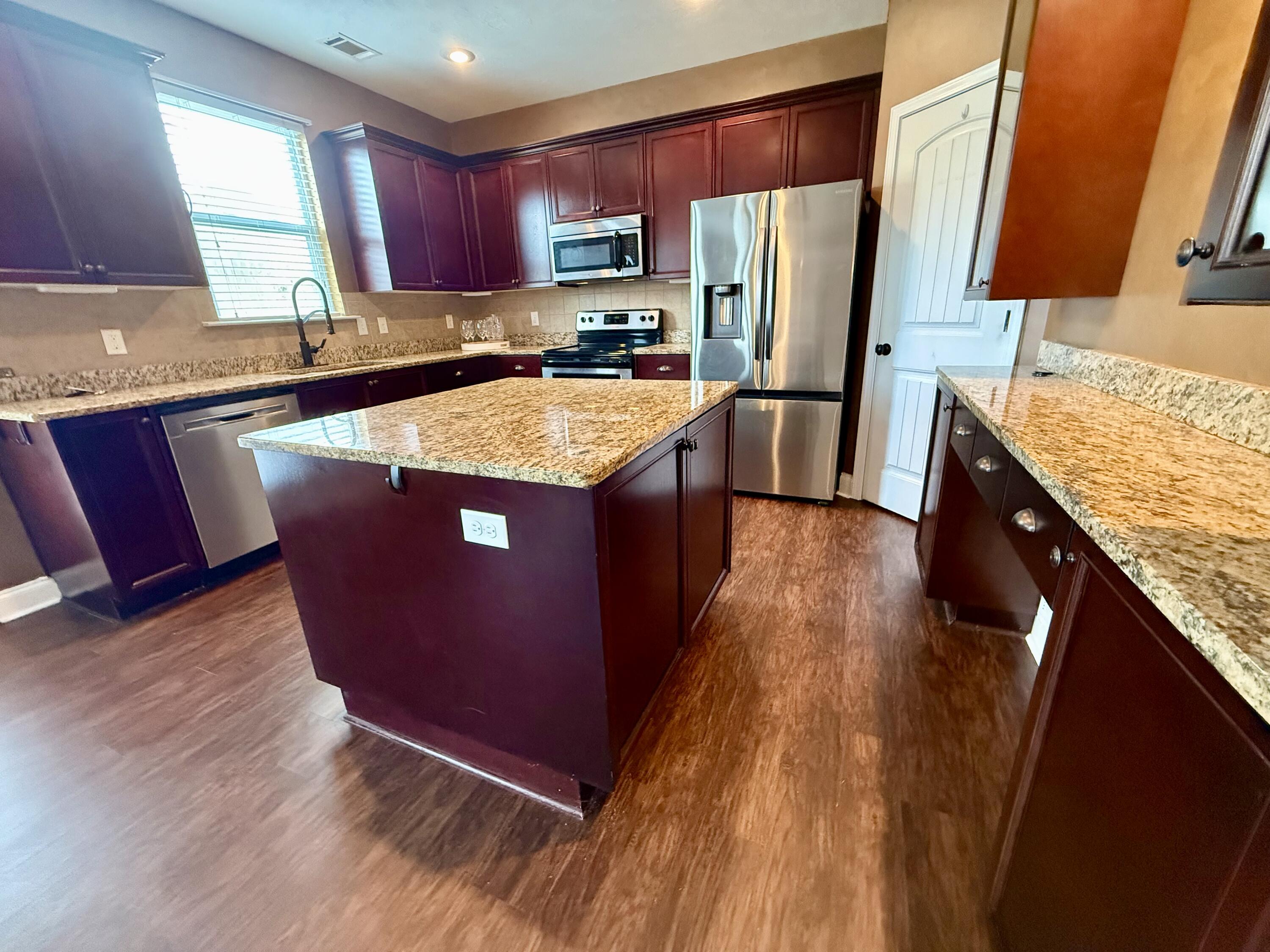 214 Kickham Lane Property Photo 10