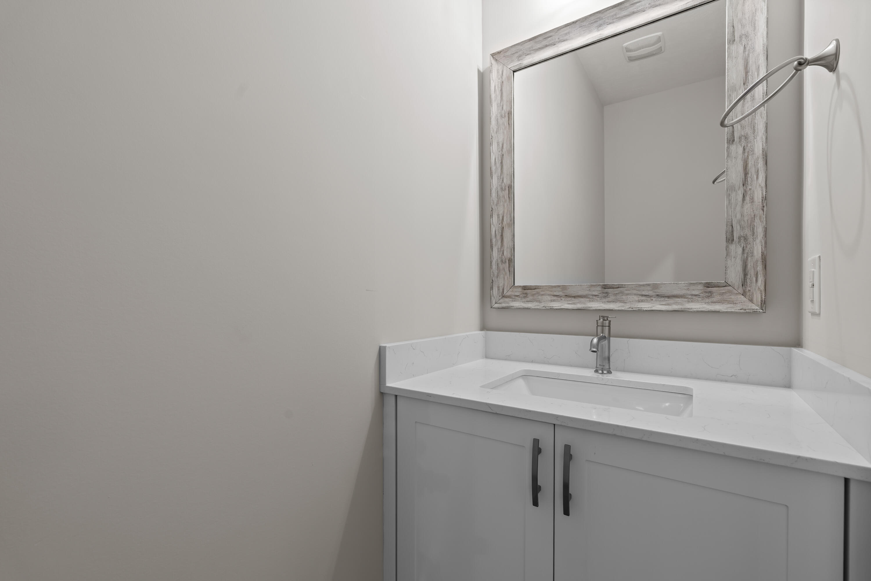 620 Lampart Drive Property Photo 17