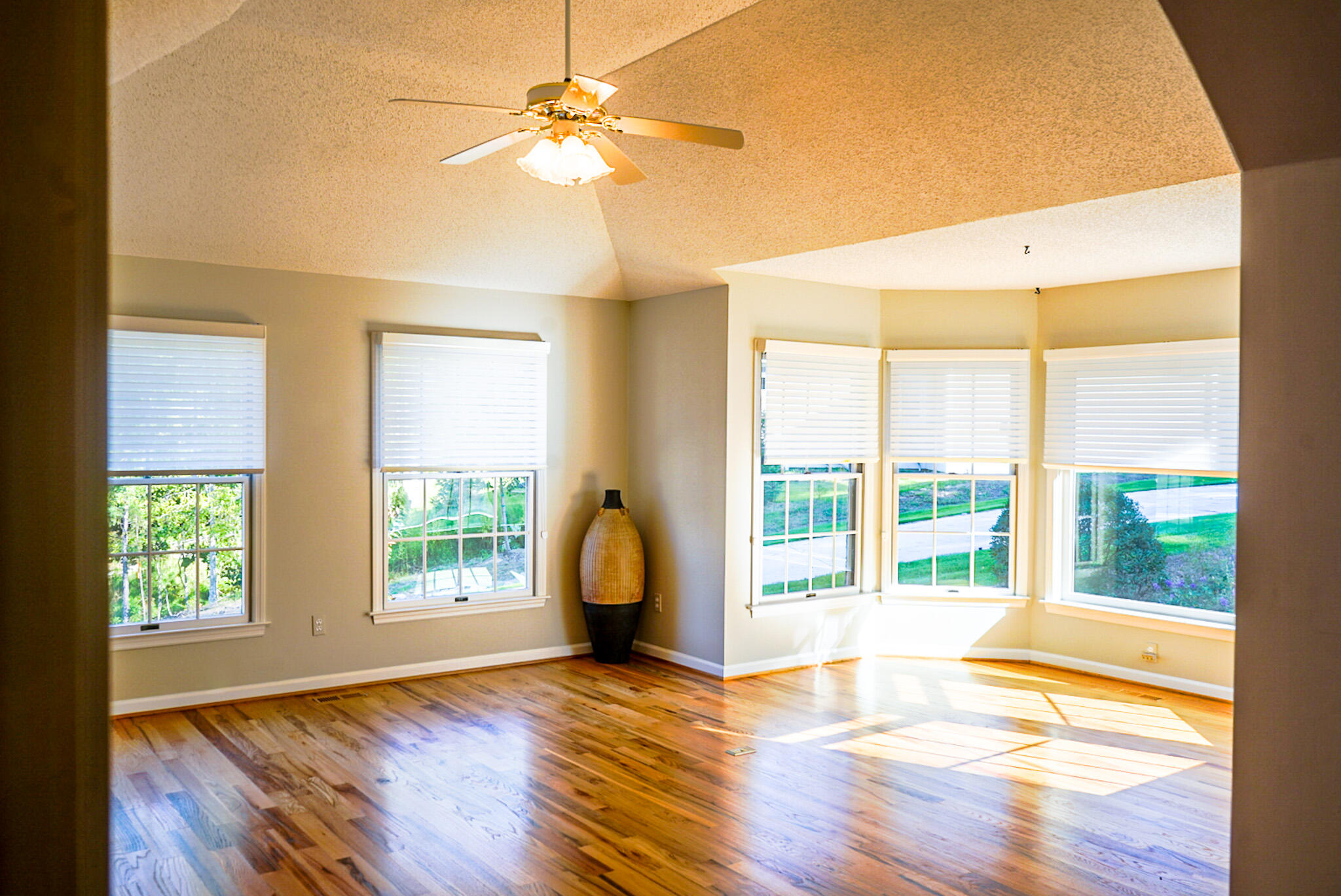 409 Serenity Cove Property Photo 29