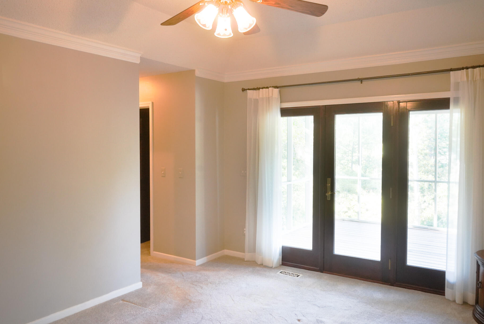 409 Serenity Cove Property Photo 37
