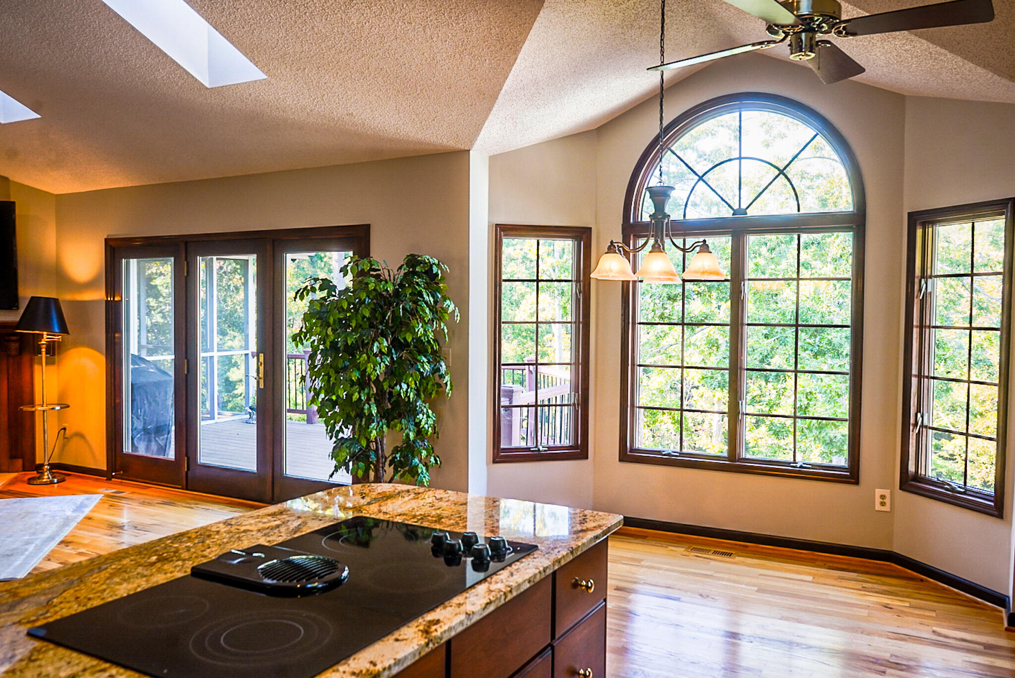 409 Serenity Cove Property Photo 44