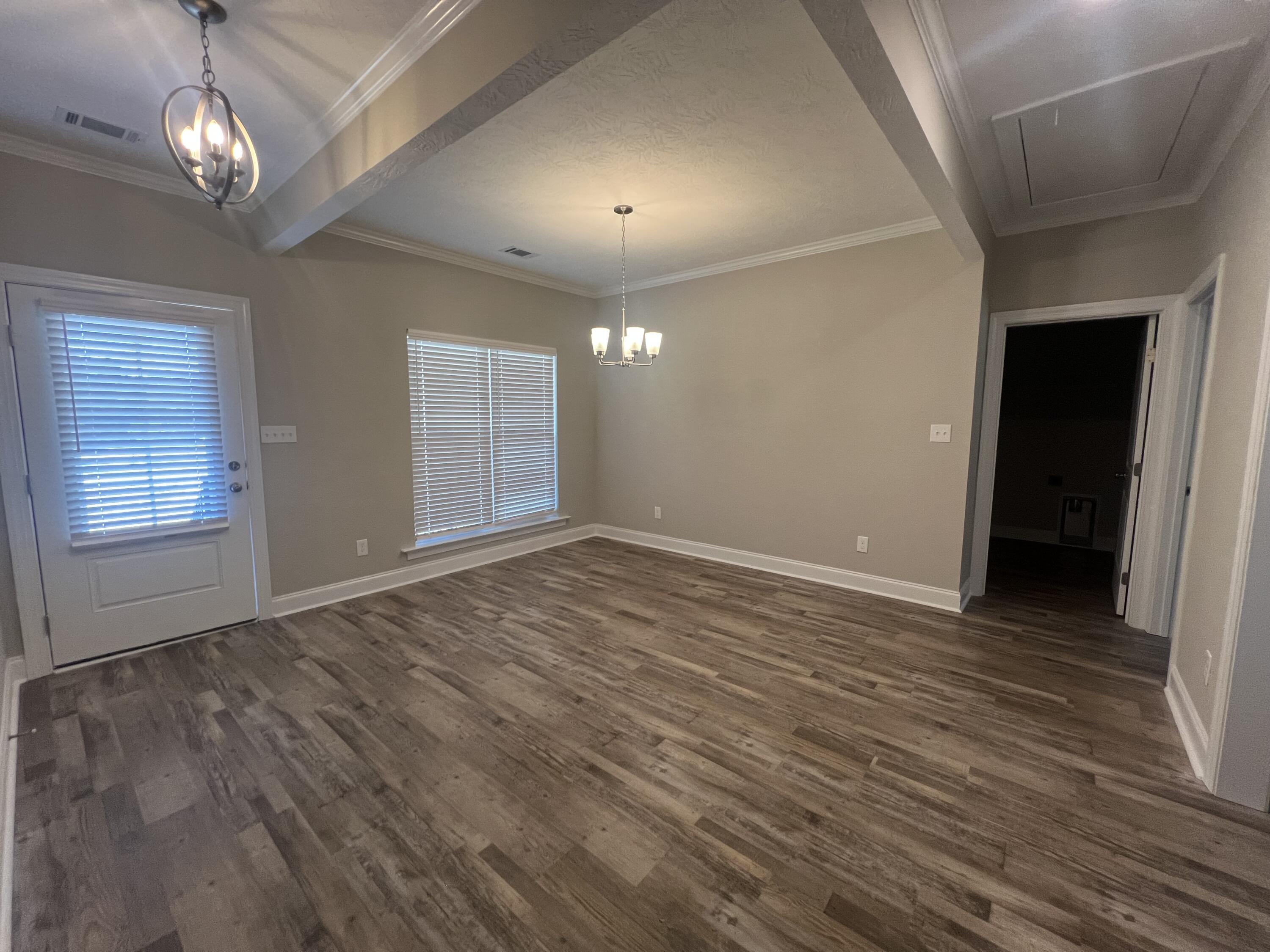 1076 Boneville Road Property Photo 3