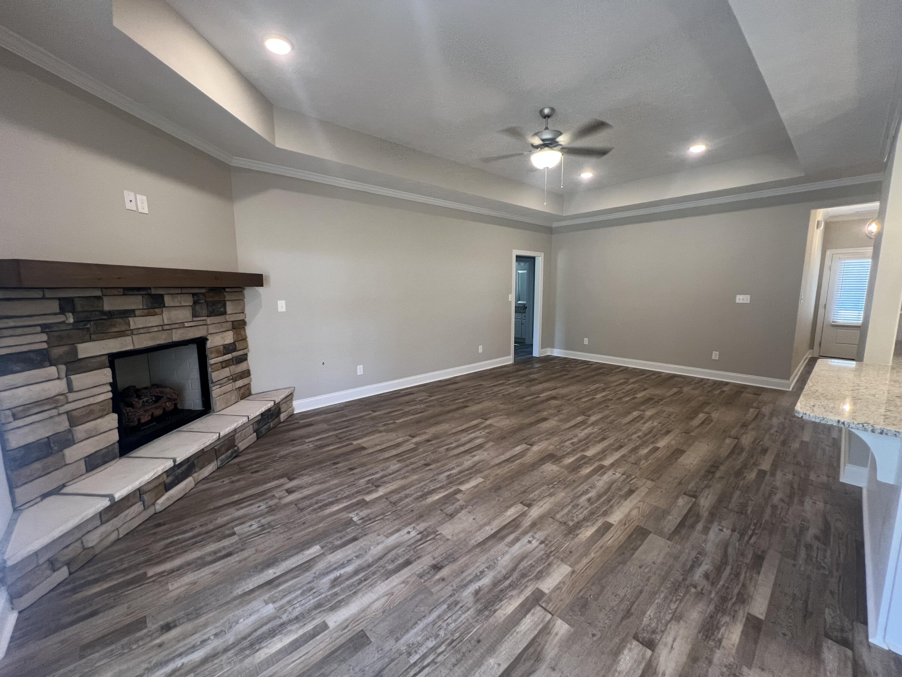 1076 Boneville Road Property Photo 5