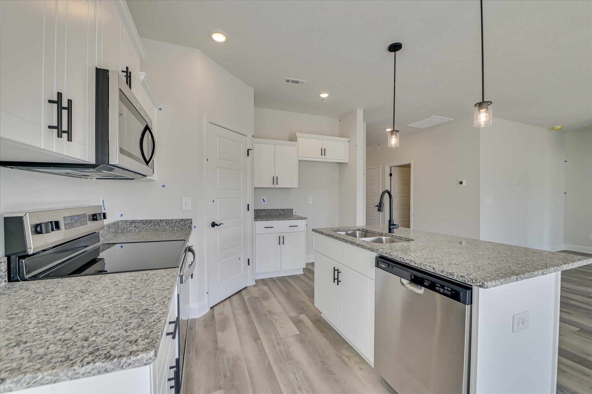 5192 Perennial Run Property Photo 13
