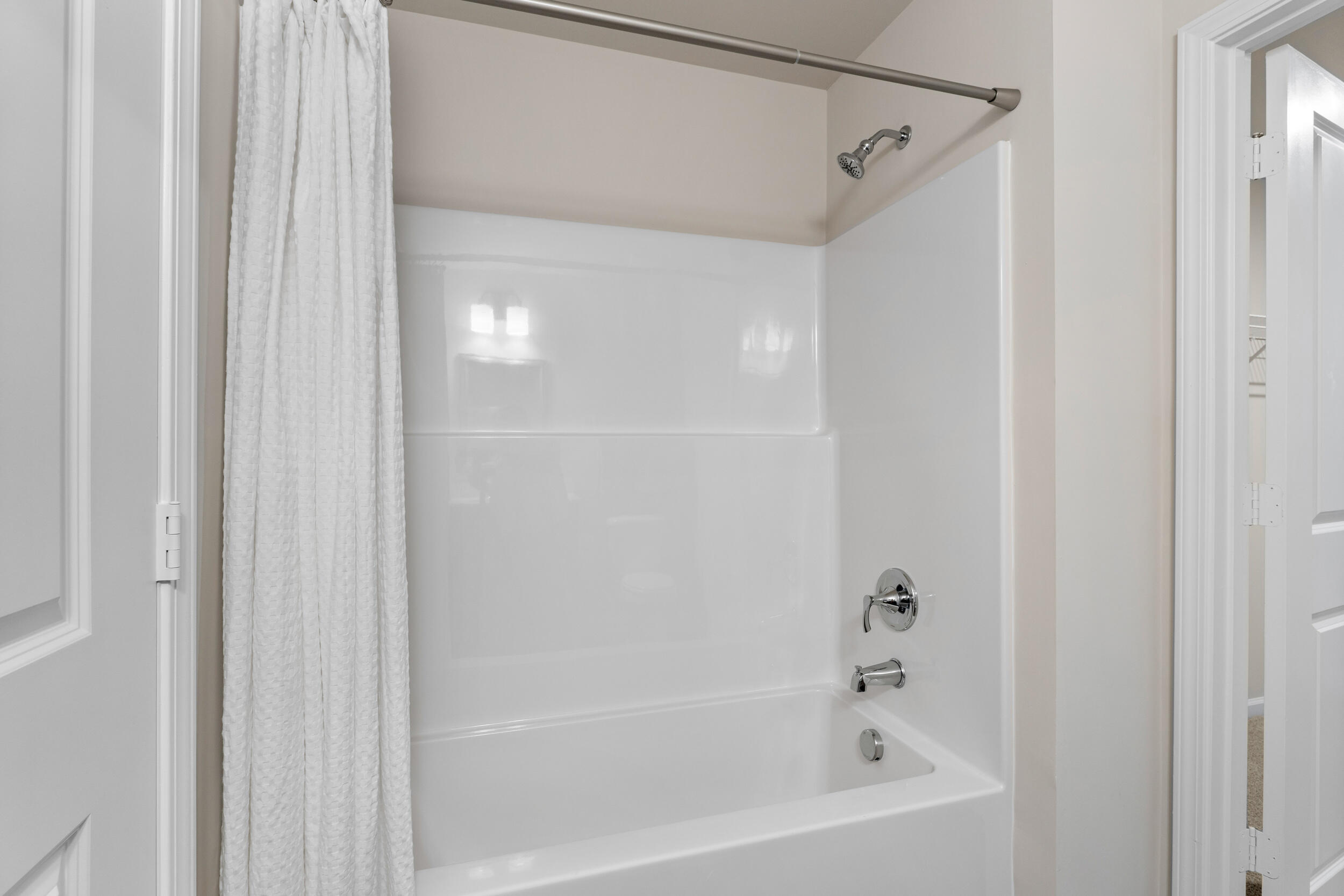 5692 Cobalt Falls Bend Bend Property Photo 23