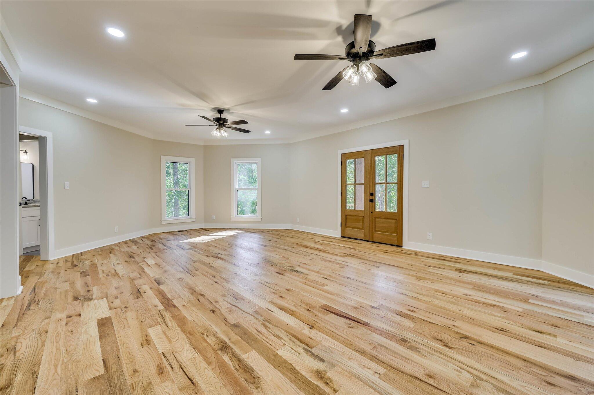 5037 Autumn Trail Property Photo 7