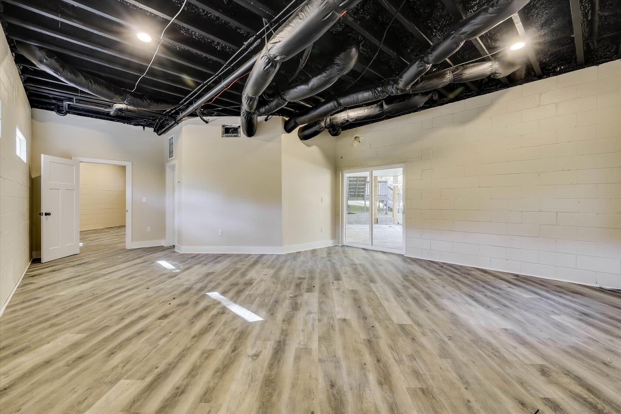 5037 Autumn Trail Property Photo 54