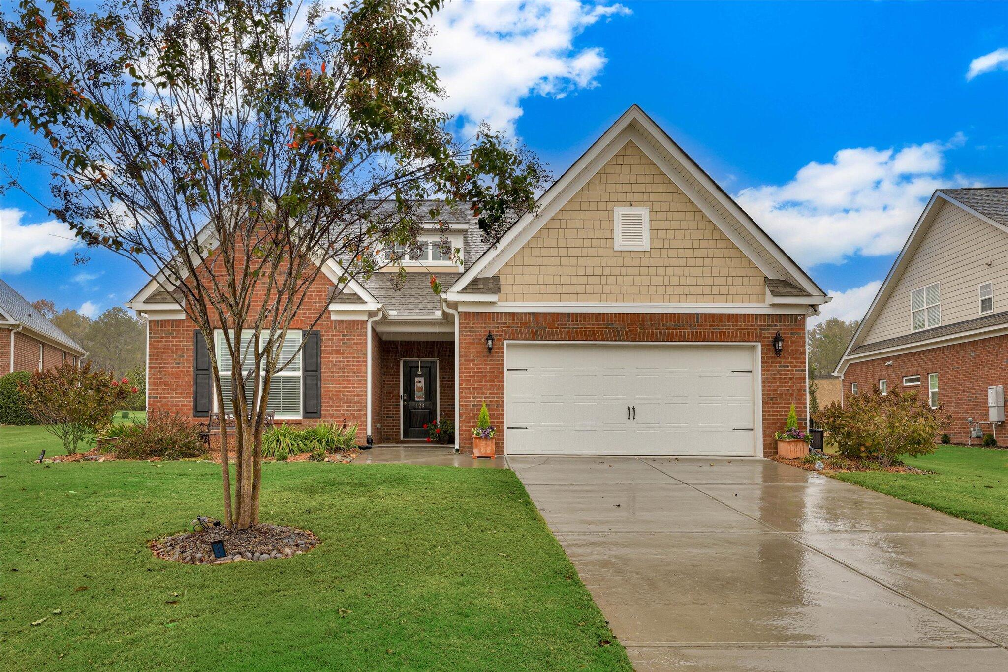128 Fitzsimmons Drive Property Photo 1