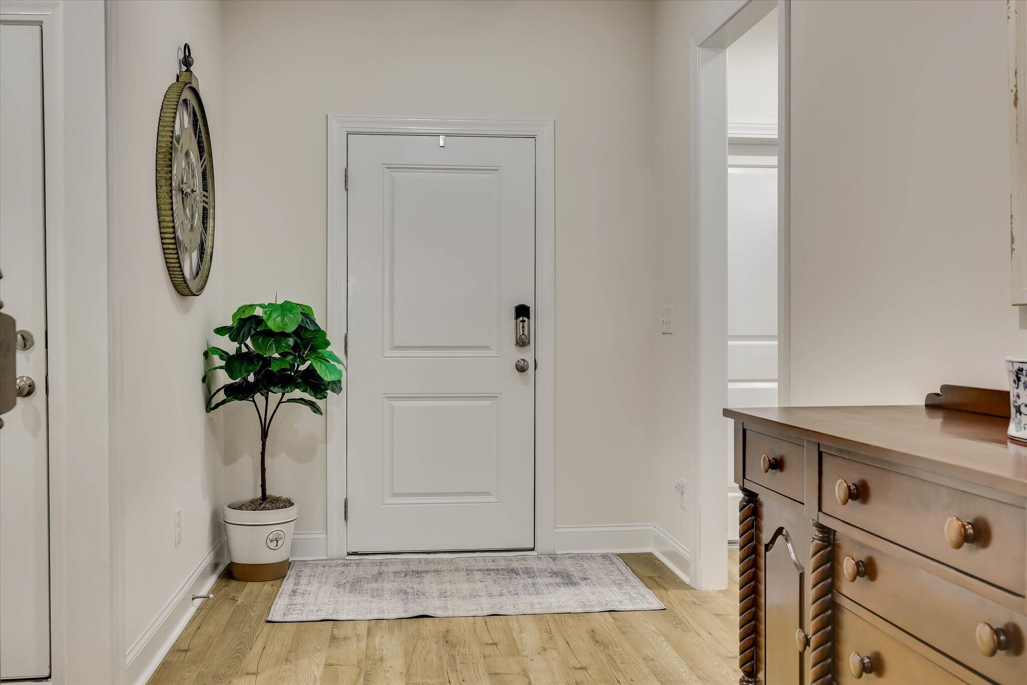 128 Fitzsimmons Drive Property Photo 3