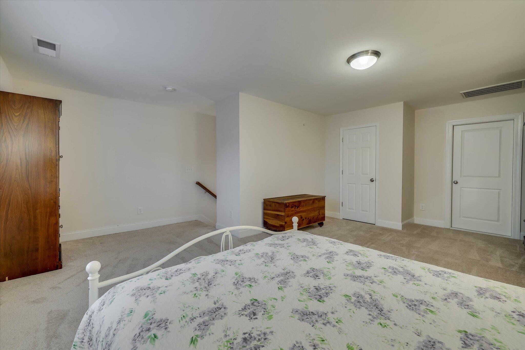 128 Fitzsimmons Drive Property Photo 42