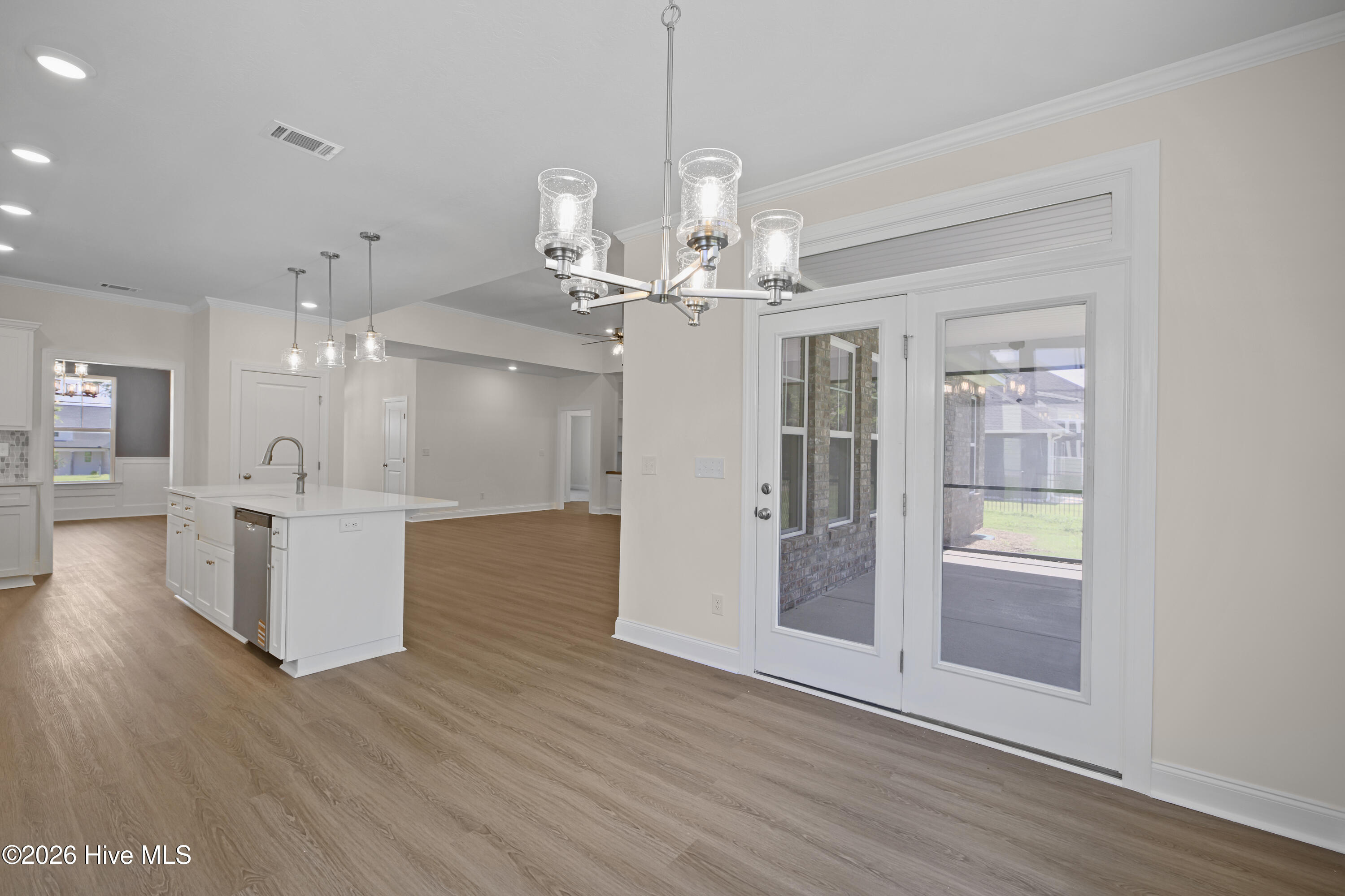 1589 Bellingham Drive Property Photo 25