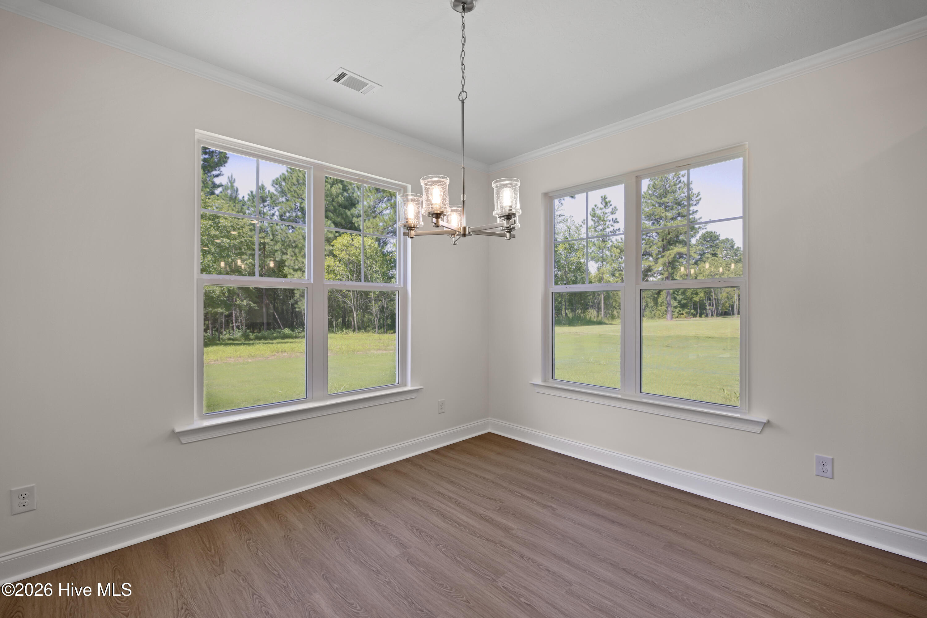1589 Bellingham Drive Property Photo 26