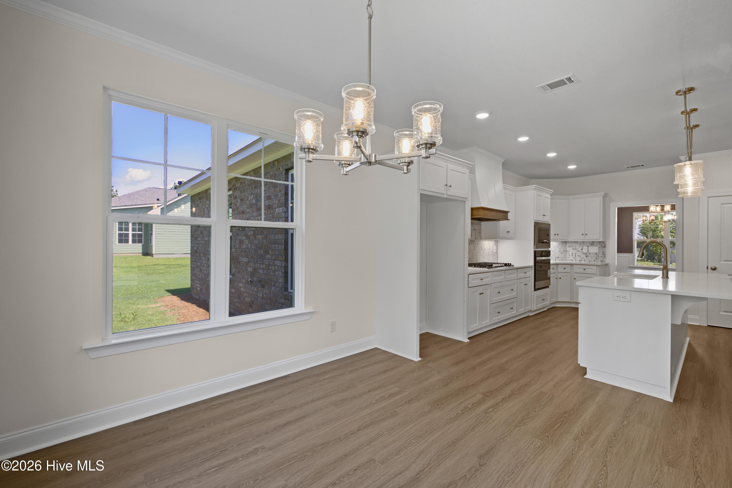 1589 Bellingham Drive Property Photo 28