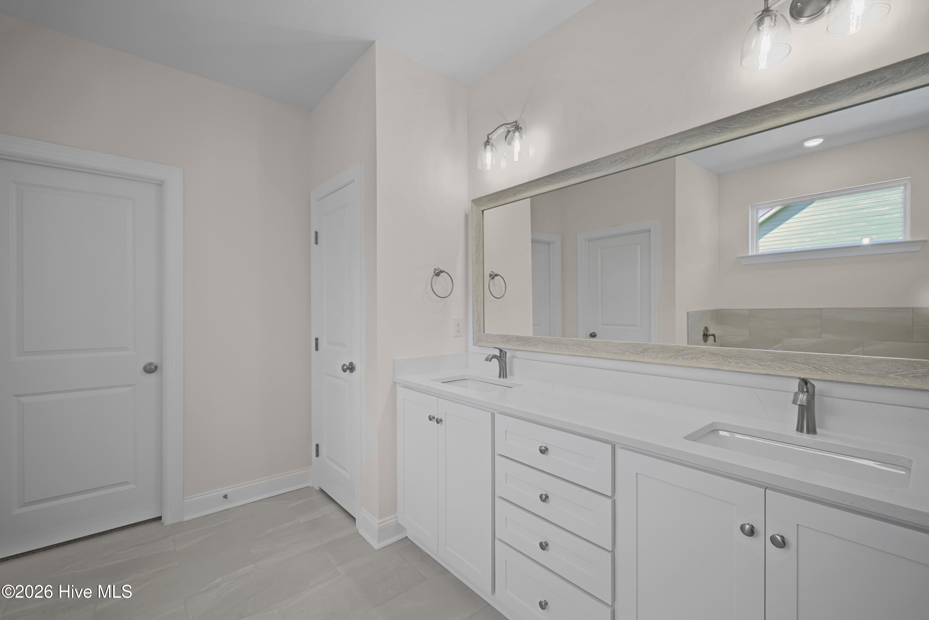 1589 Bellingham Drive Property Photo 39