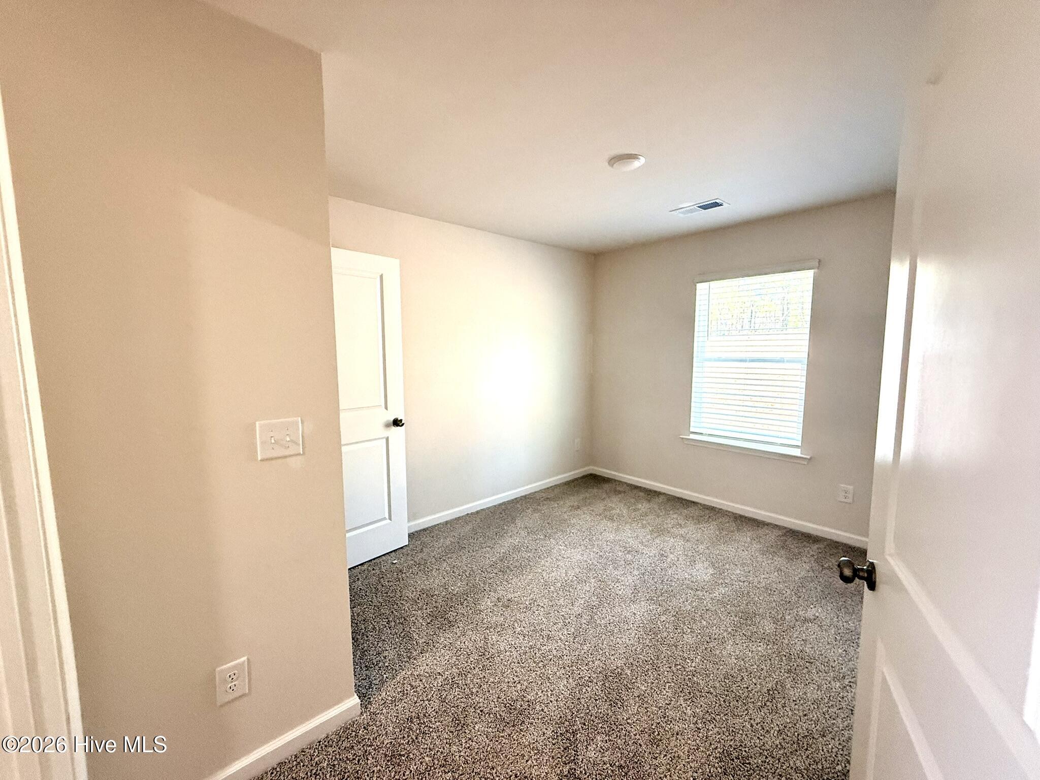300 Kirkstall Place Property Photo 8
