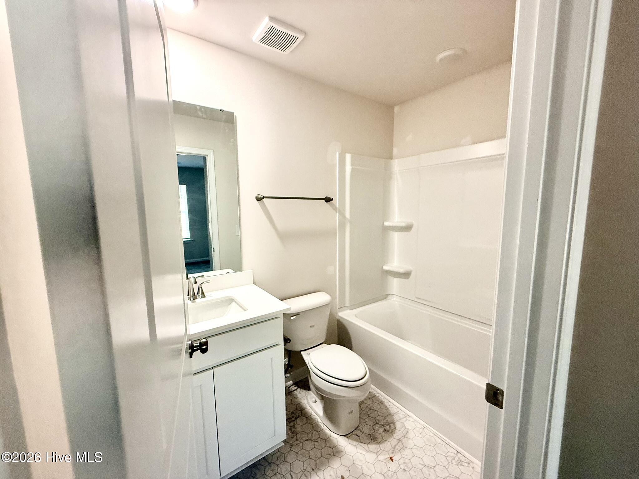 300 Kirkstall Place Property Photo 9