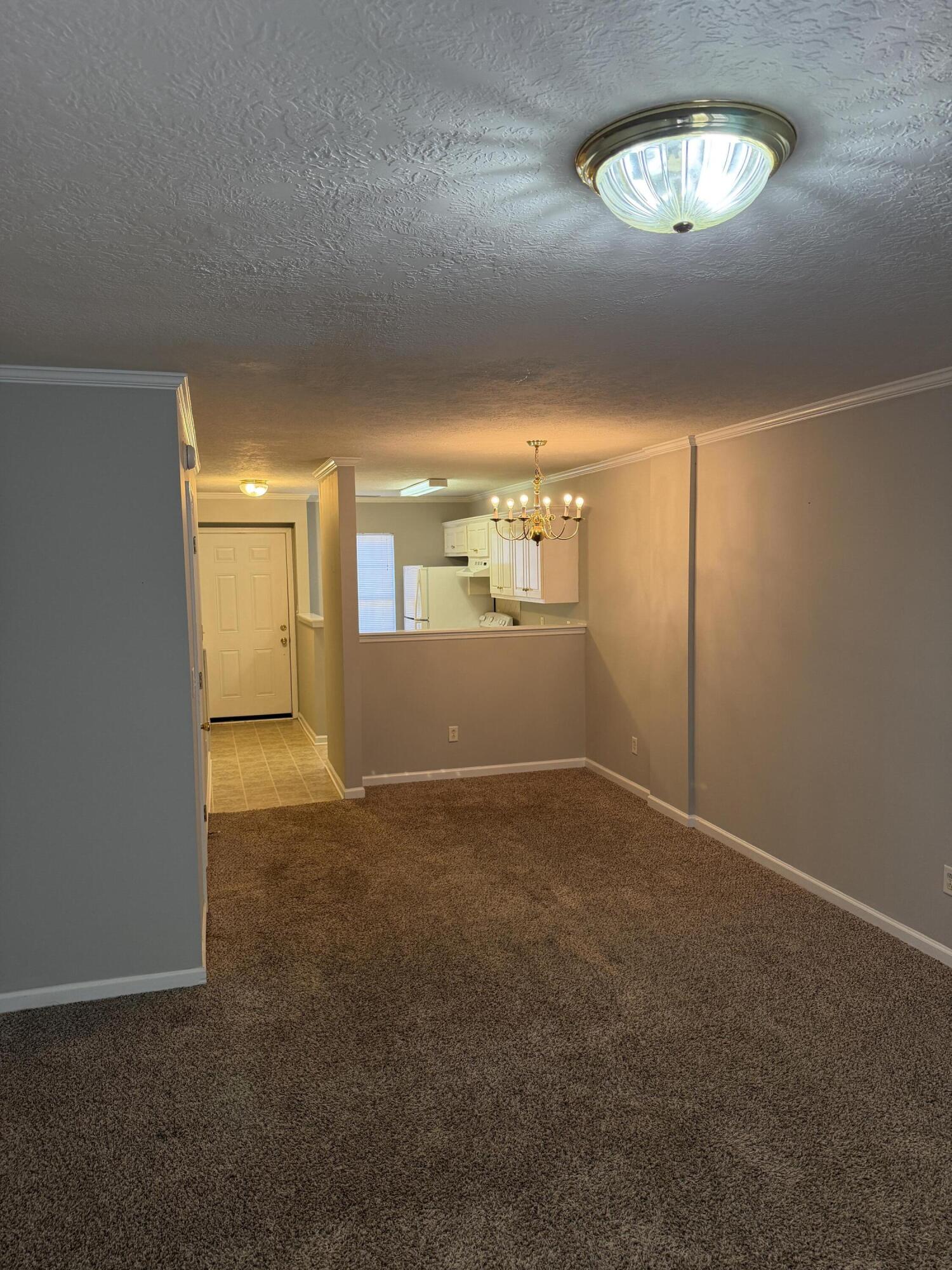 124 Brittany Way Property Photo 4