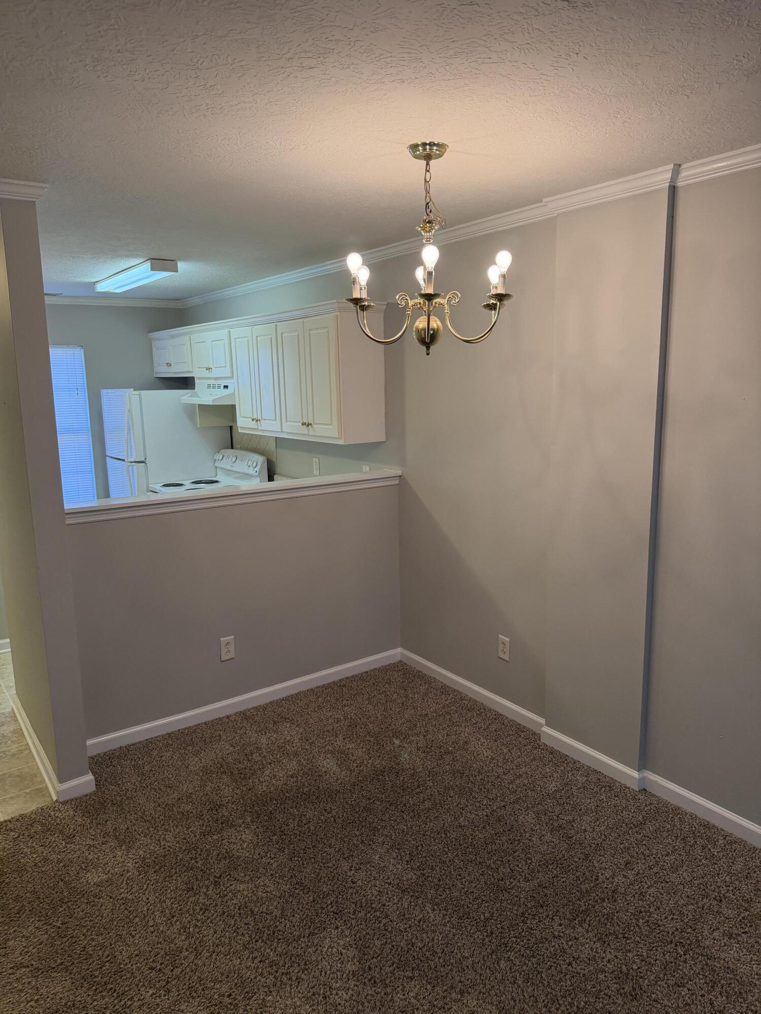 124 Brittany Way Property Photo 5