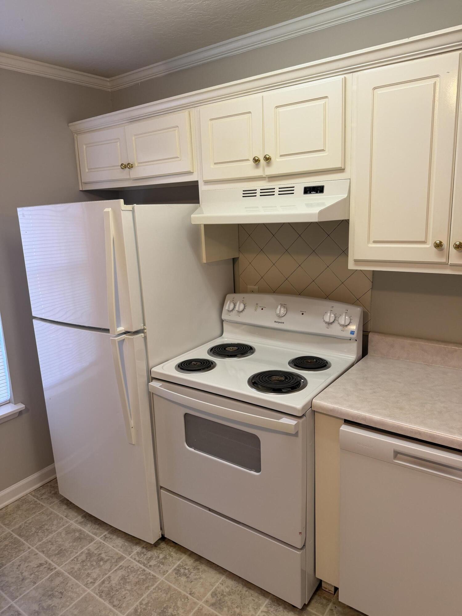124 Brittany Way Property Photo 7