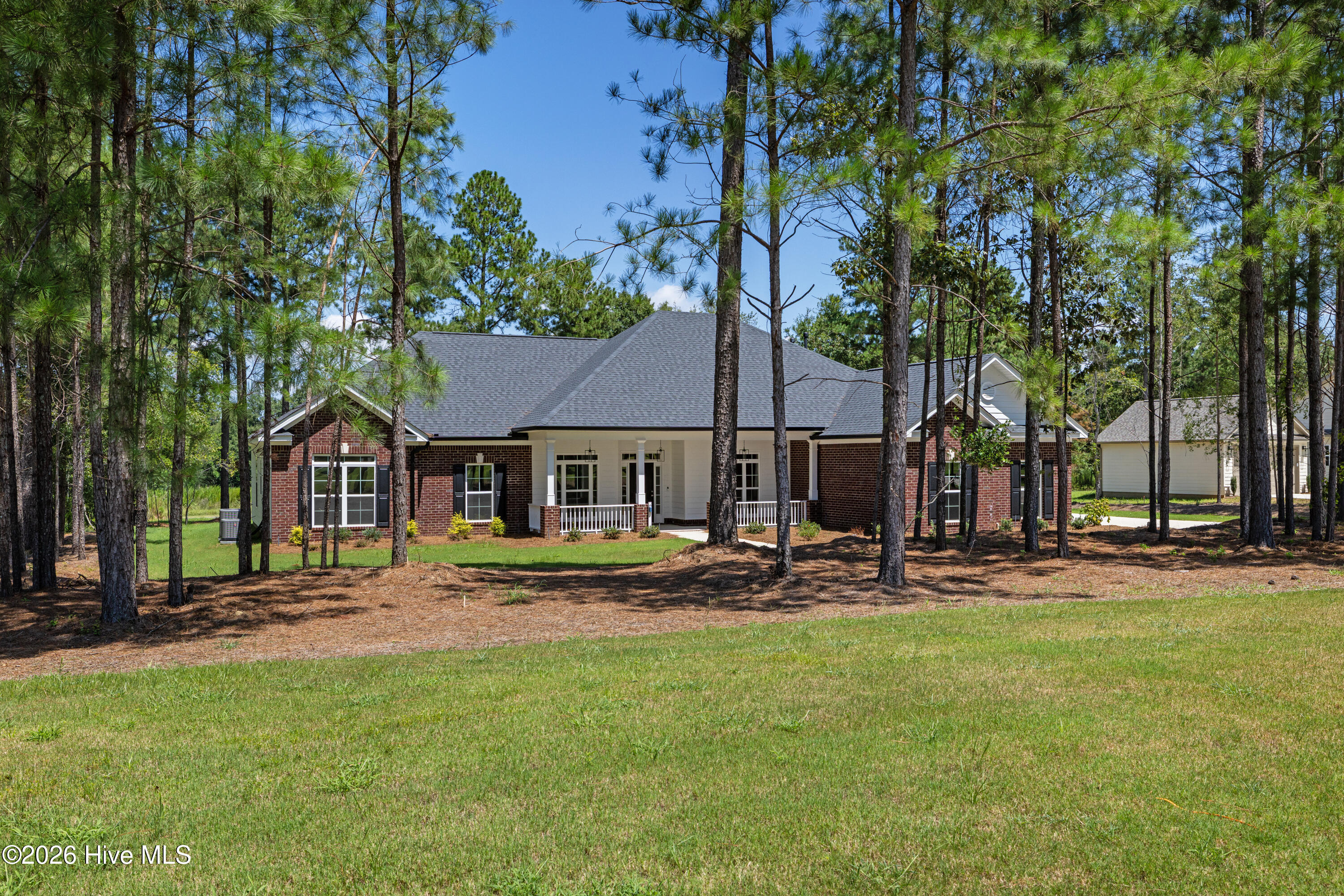 1096 Bellingham Drive Property Photo 1