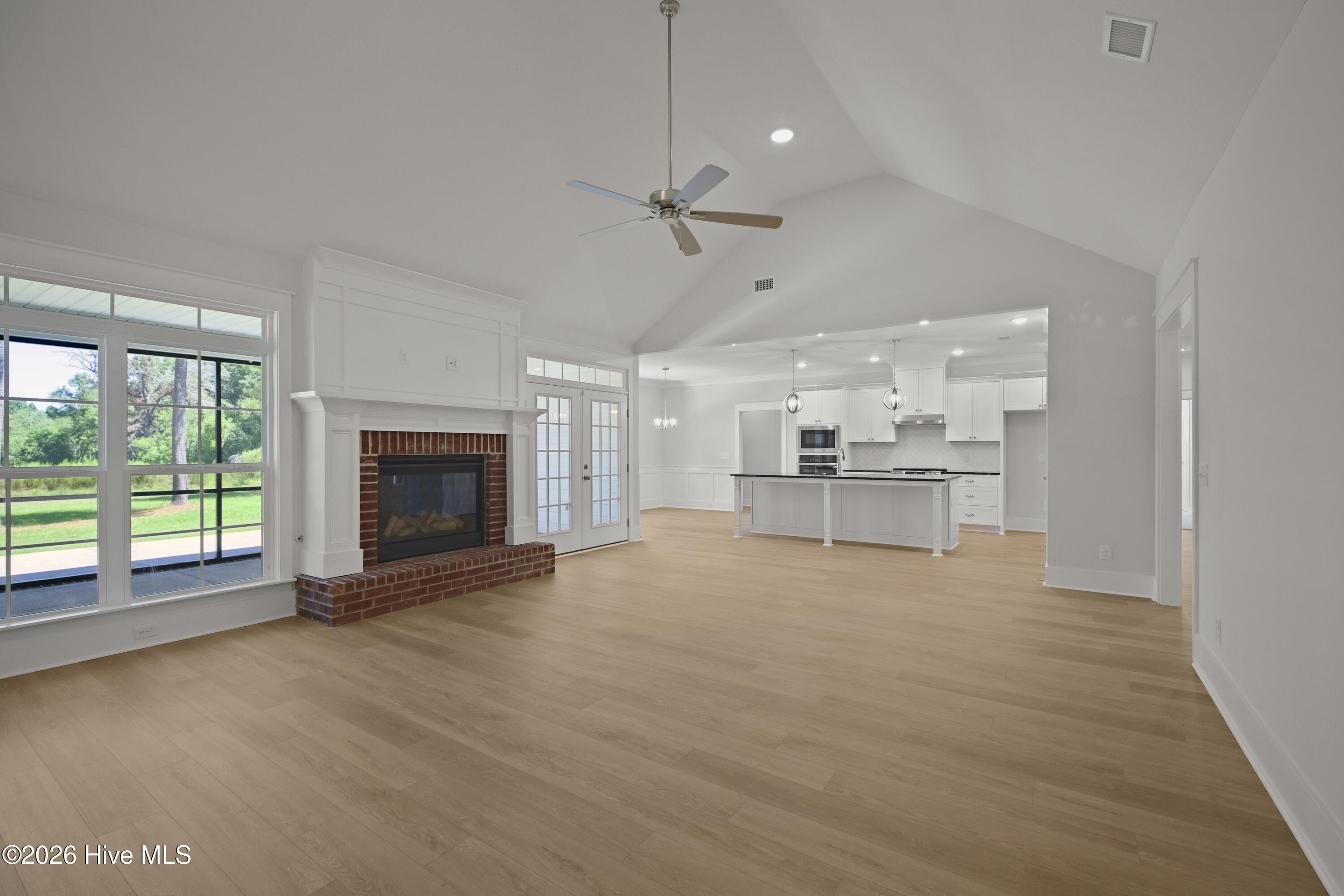 1096 Bellingham Drive Property Photo 19