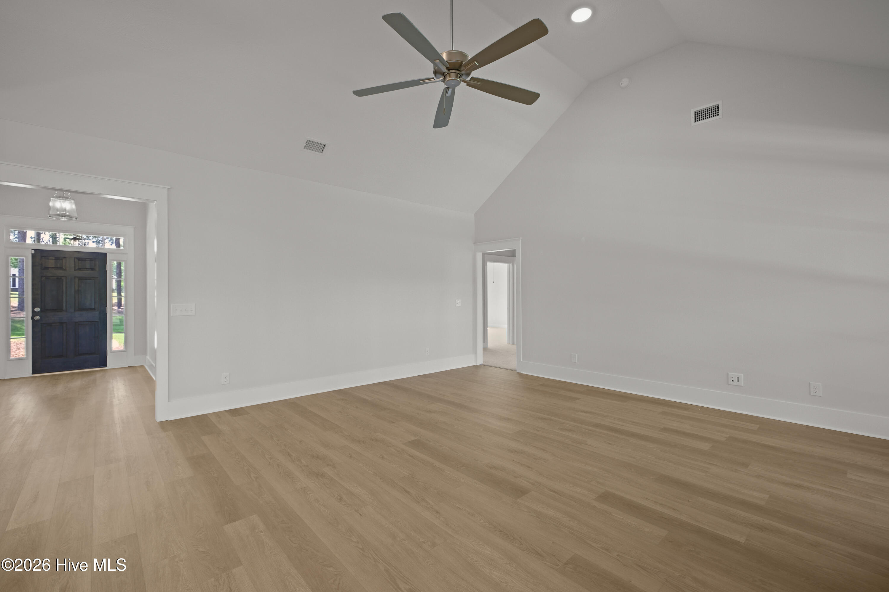1096 Bellingham Drive Property Photo 21
