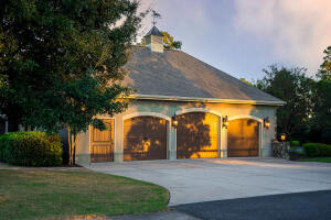 1029 Shell Bluff Drive Property Photo 5