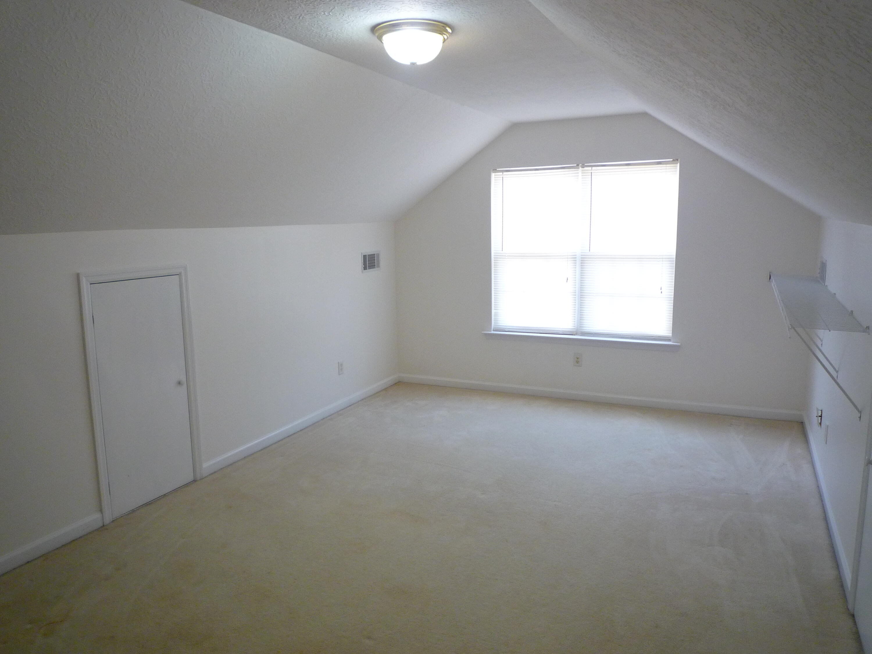 4045 Dowling Drive Property Photo 24