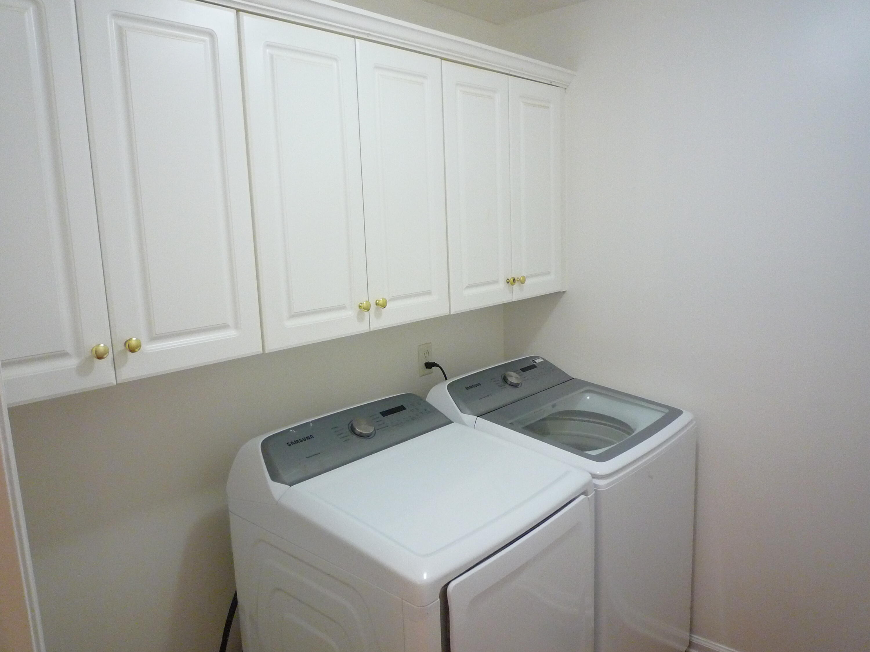 4045 Dowling Drive Property Photo 30