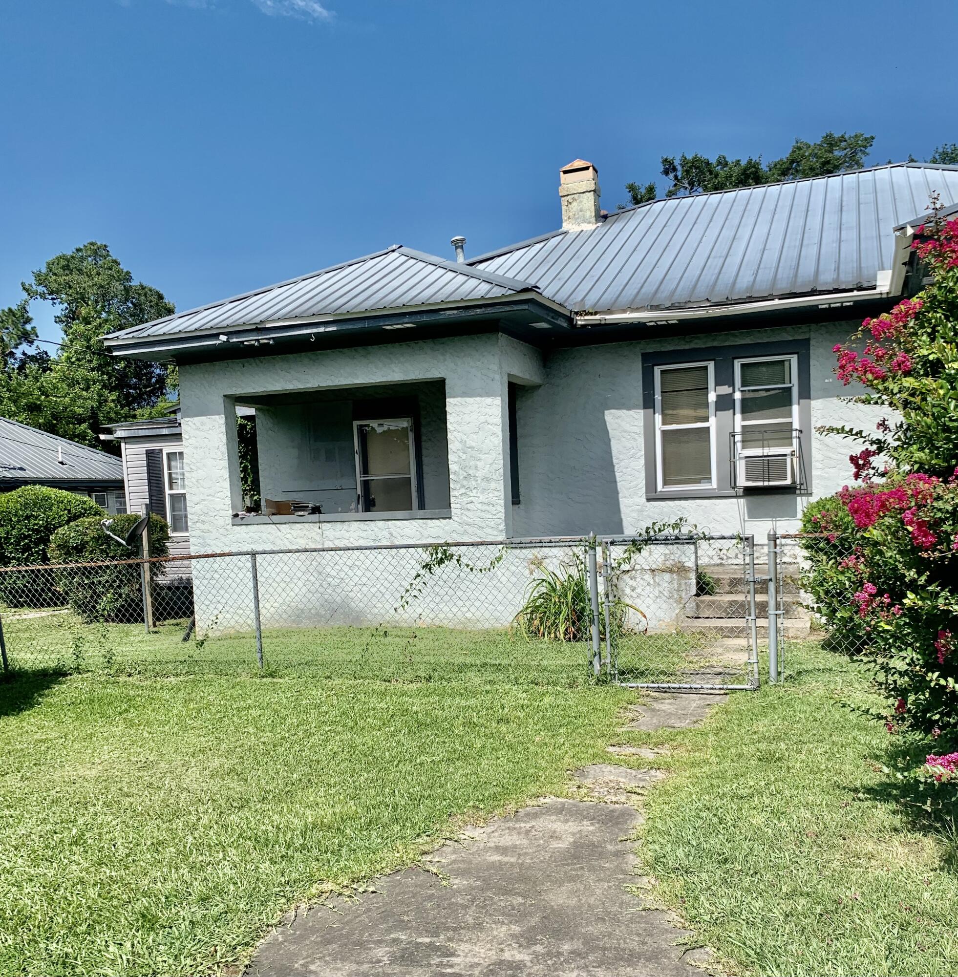 1712 Central Avenue Property Photo 11