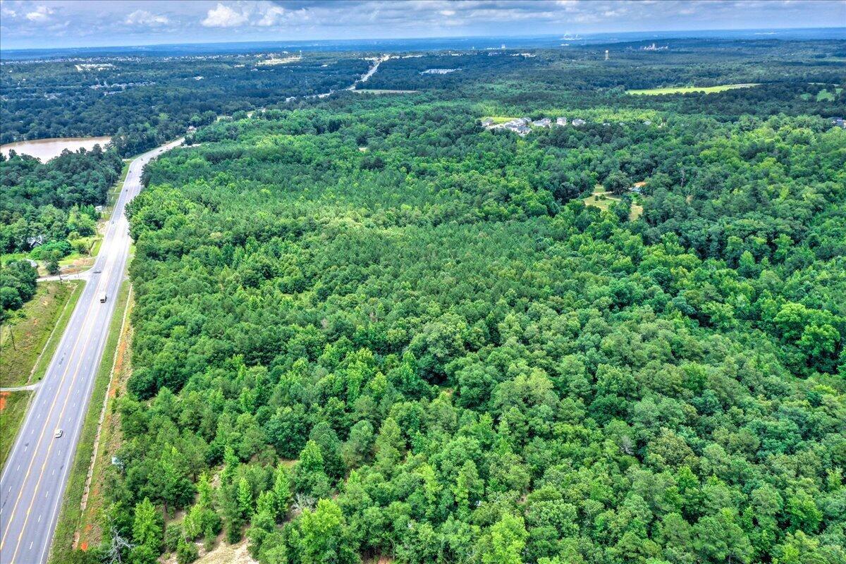 4012 Peach Orchard Road Property Photo 4