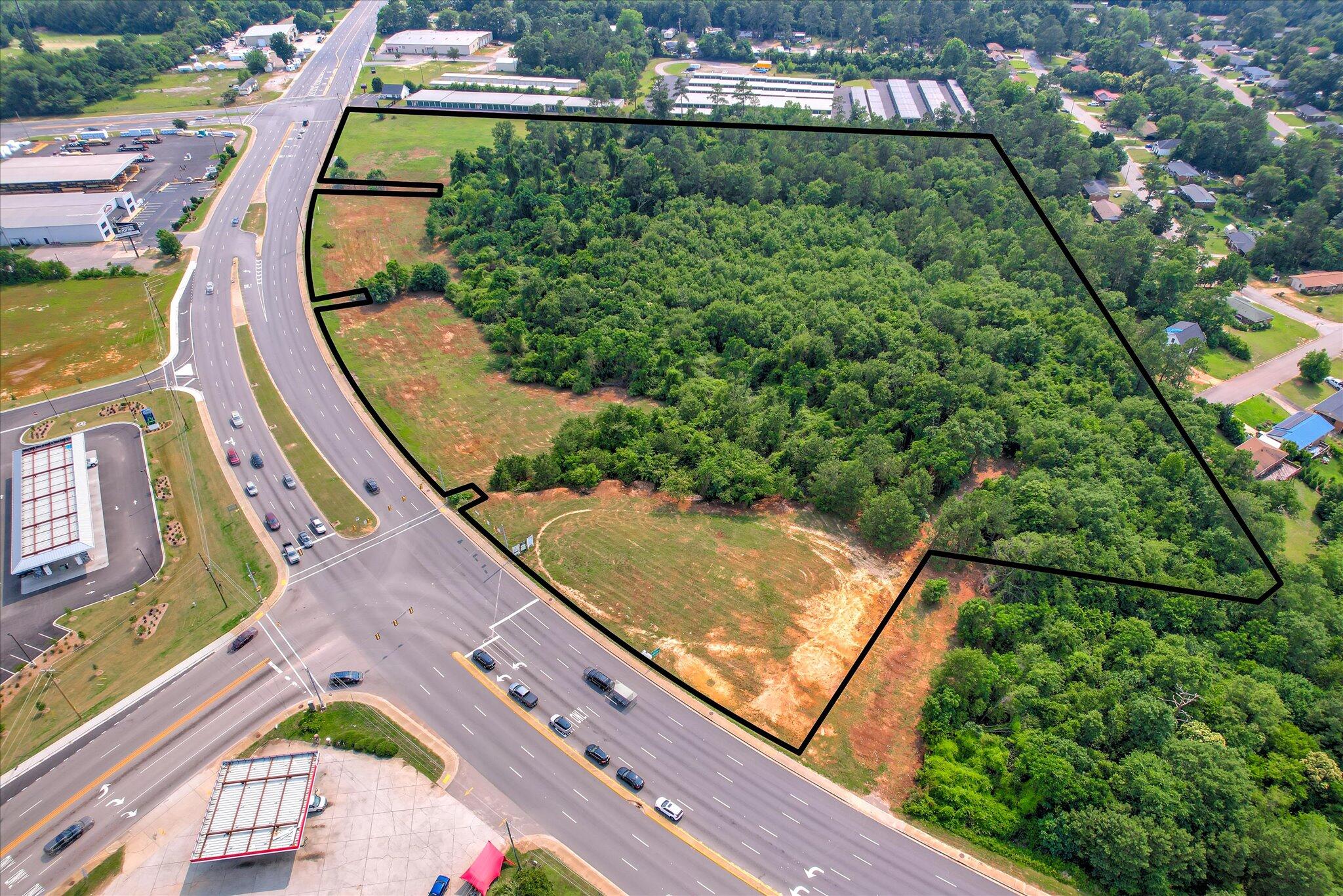 000 Edgefield Road Property Photo 1