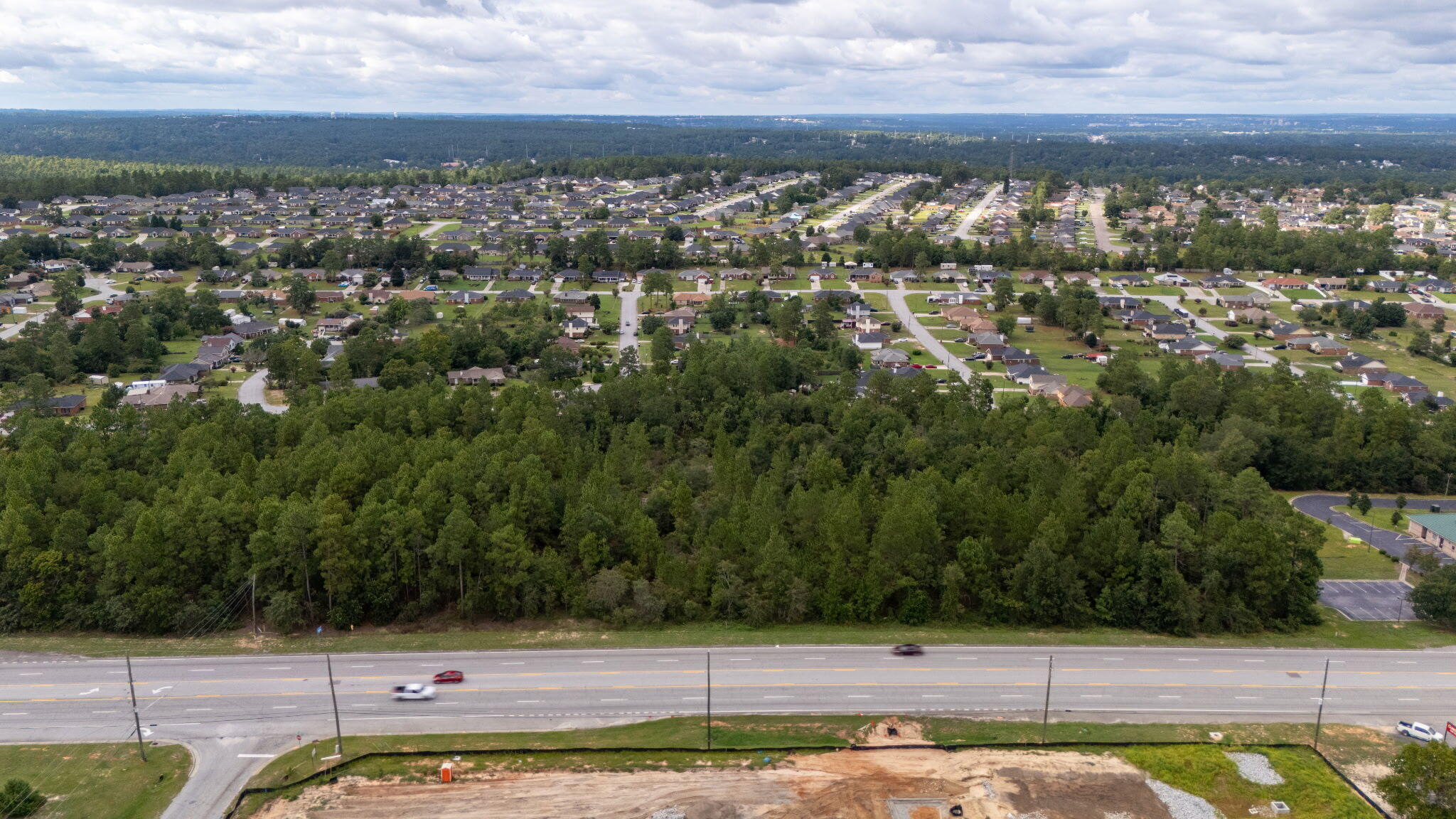 2375 Tobacco Road Property Photo 2