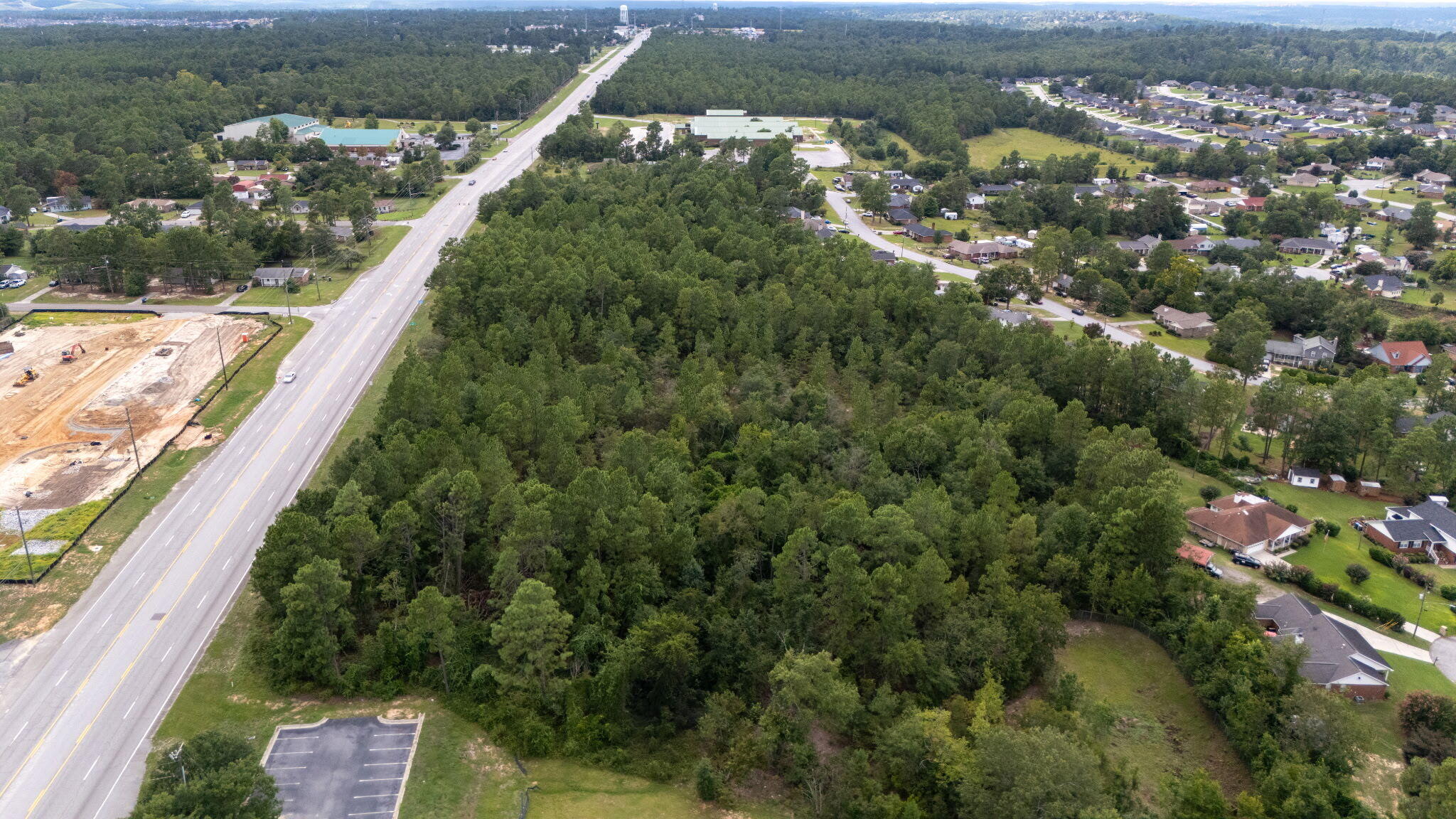 2375 Tobacco Road Property Photo 3
